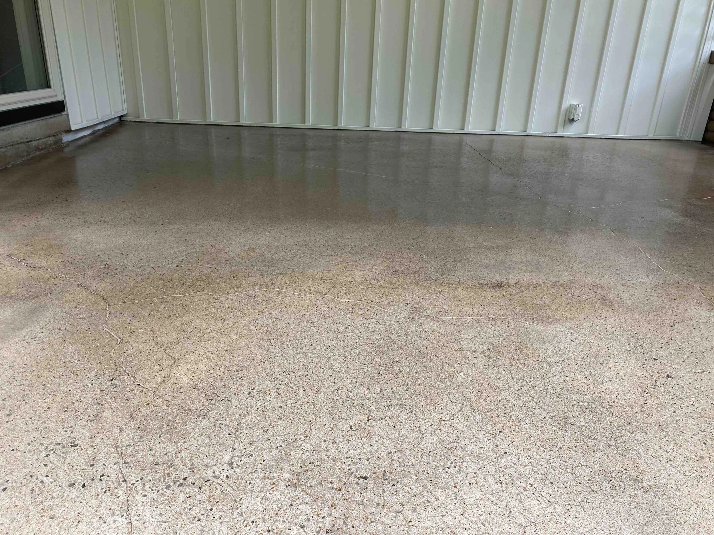 Back Patio Exposed Aggregate1.jpg