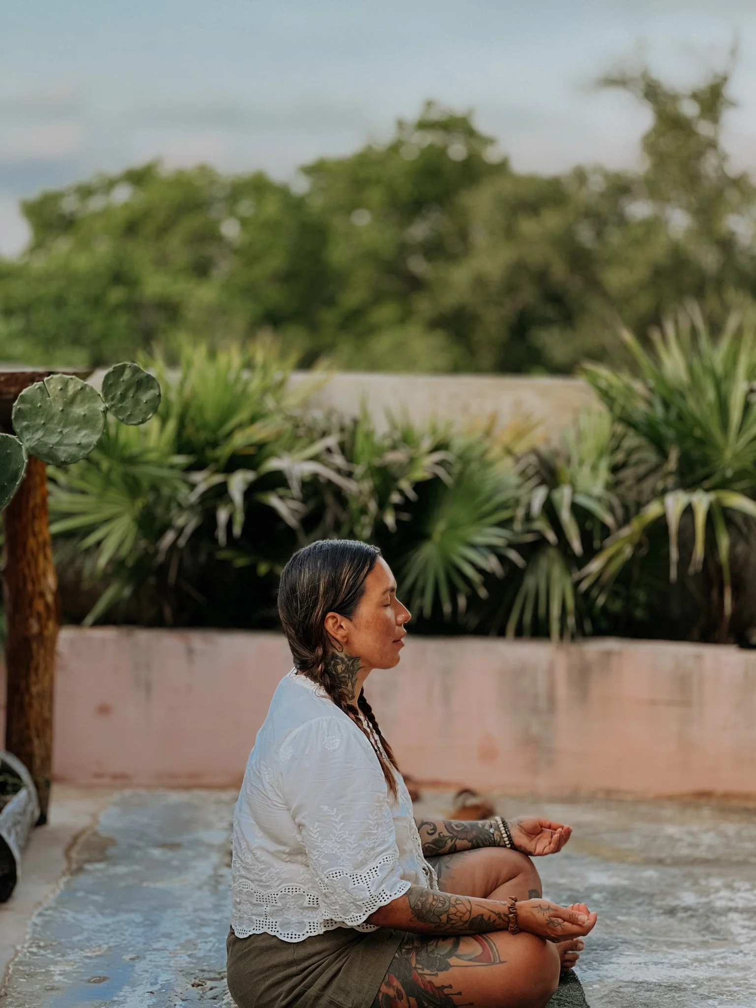 Breathwork vs. meditation: what's the difference and which one do you need?