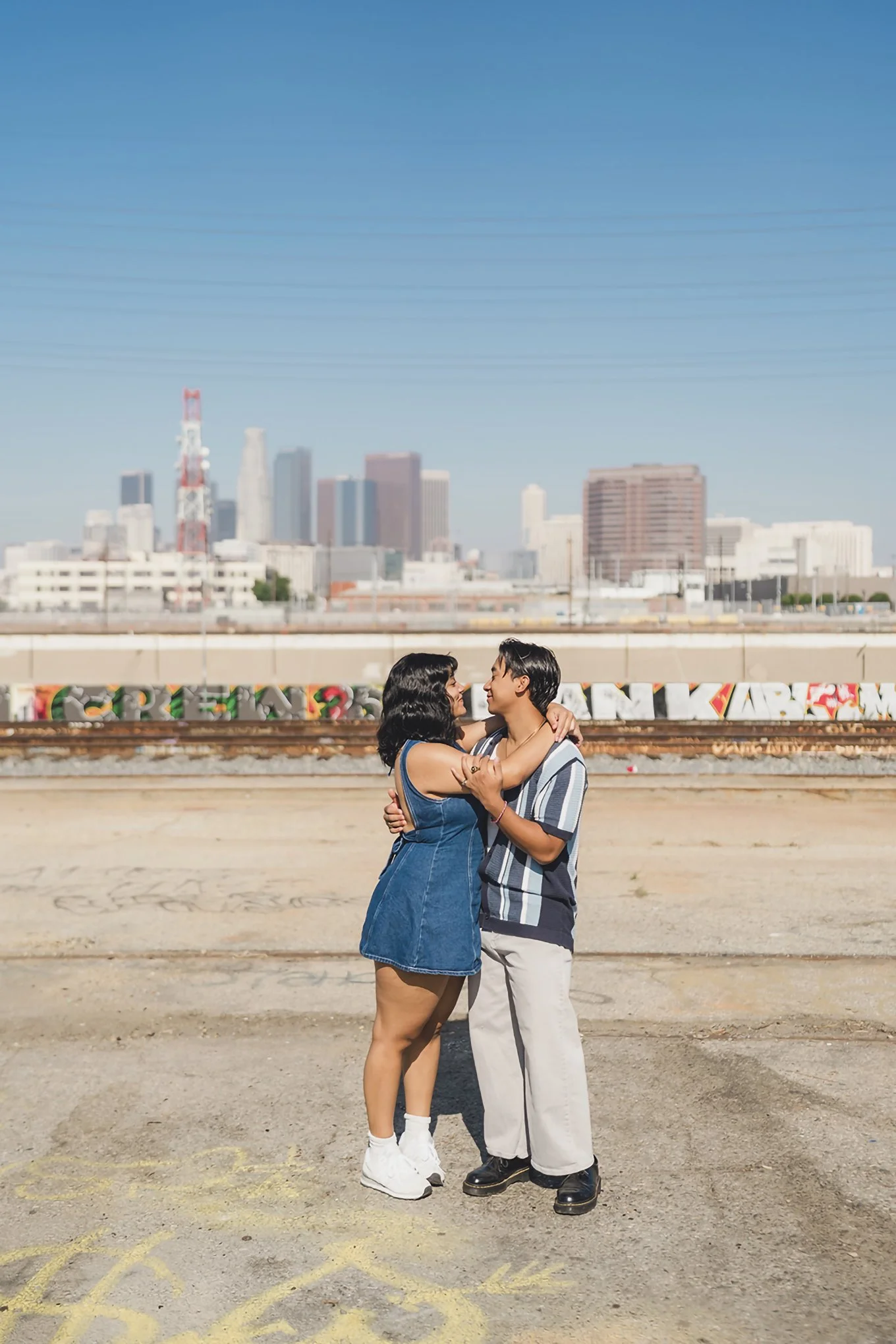 LainiPhoto_DTLA-Couple-Portraits_Aug2025 (16).jpg