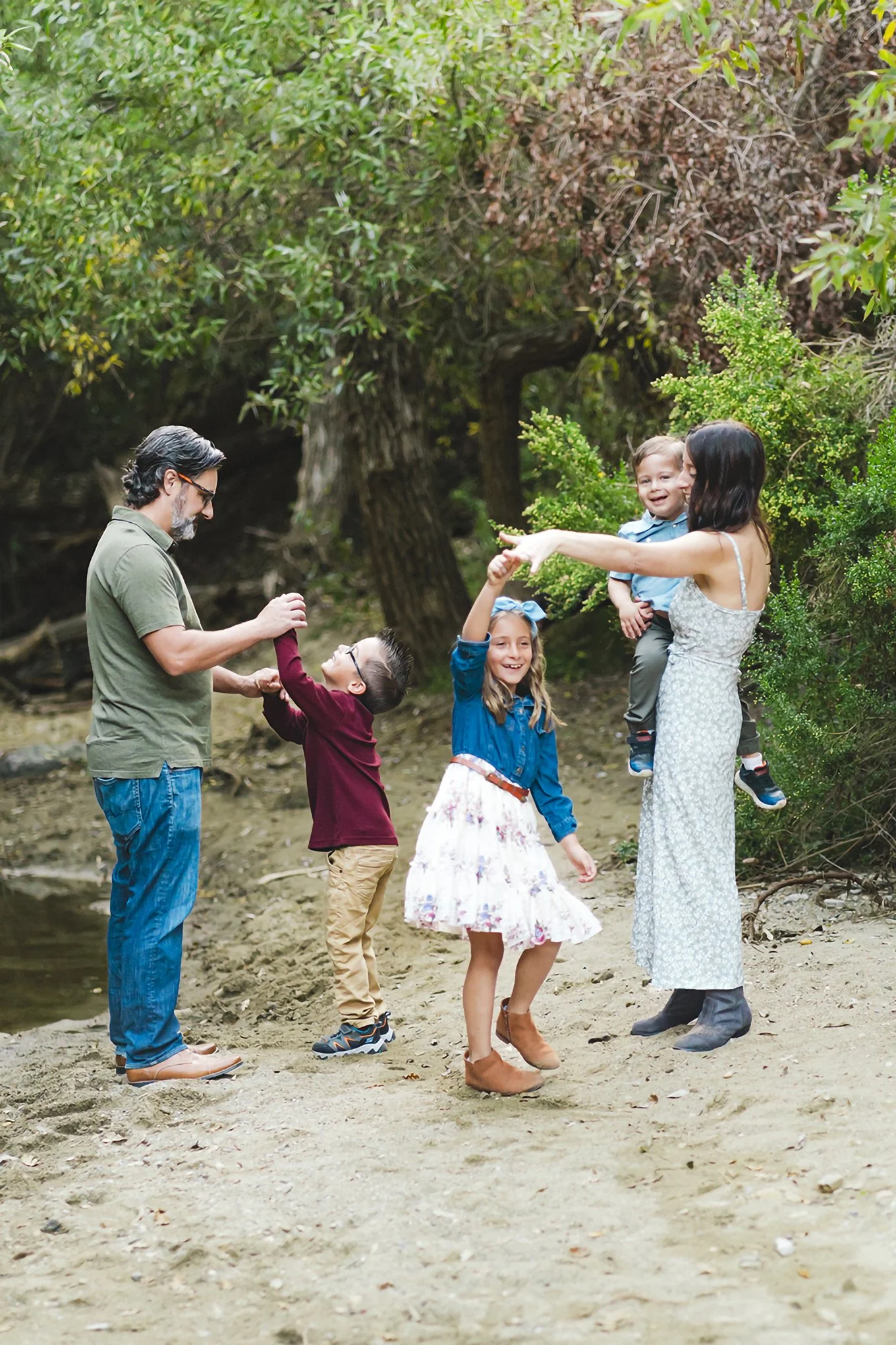 R.Family-LainiPhoto_8.jpg