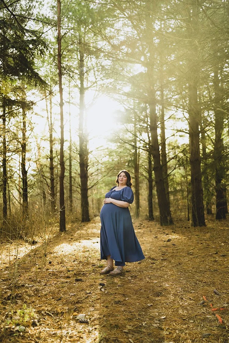 Indiana-Maternity-Photographer-LainiPhoto-Outdoor-Portraits_18.jpg