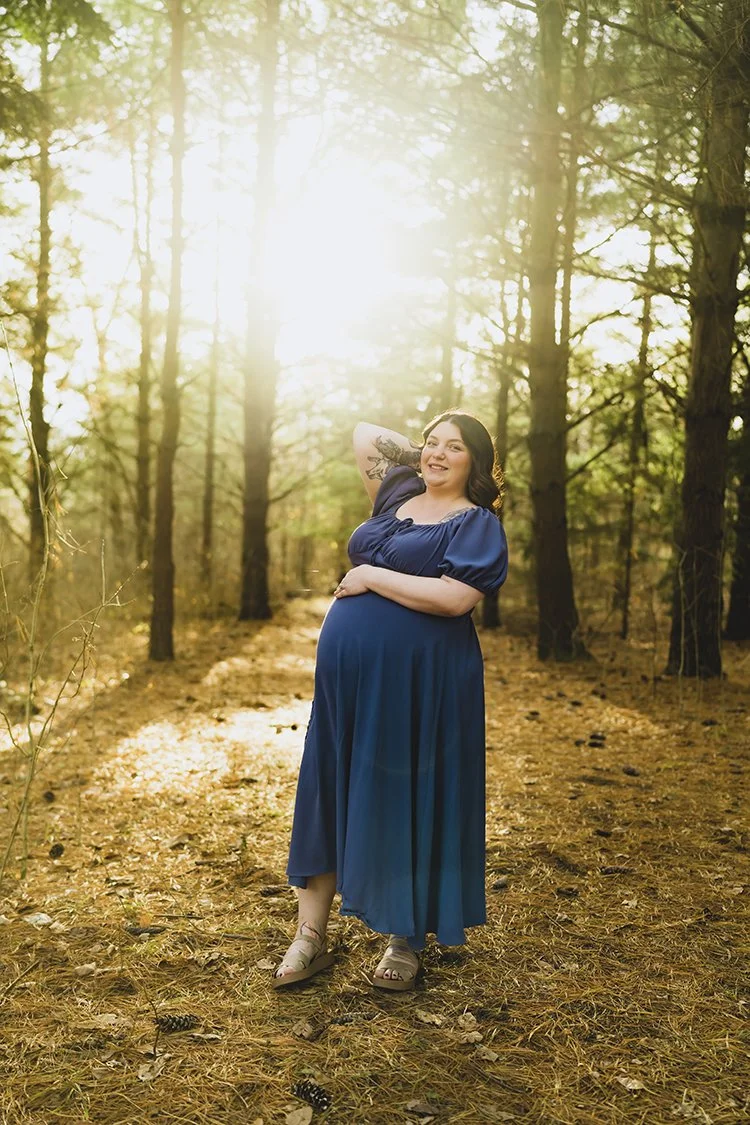 Indiana-Maternity-Photographer-LainiPhoto-Outdoor-Portraits_17.jpg