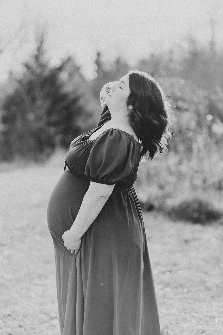 Indiana-Maternity-Photographer-LainiPhoto-Outdoor-Portraits_2.jpg