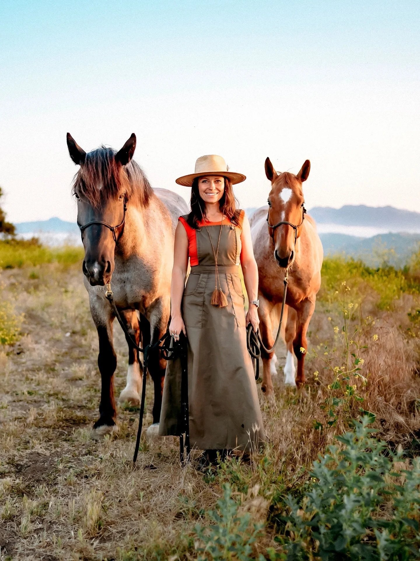 There&rsquo;s something so sacred about the bond between you and your horses. These aren&rsquo;t just portraits, they&rsquo;re documentation of a partnership. 💕

I am alwayyyyyys open to photographing you with your horses ✨🤭

#indianaphotographer #