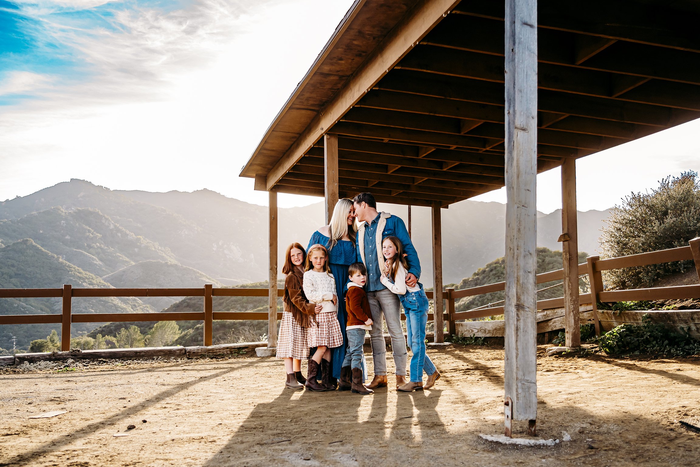 Indiana-InHome-Farmhouse-Family-Photographer (16).jpg