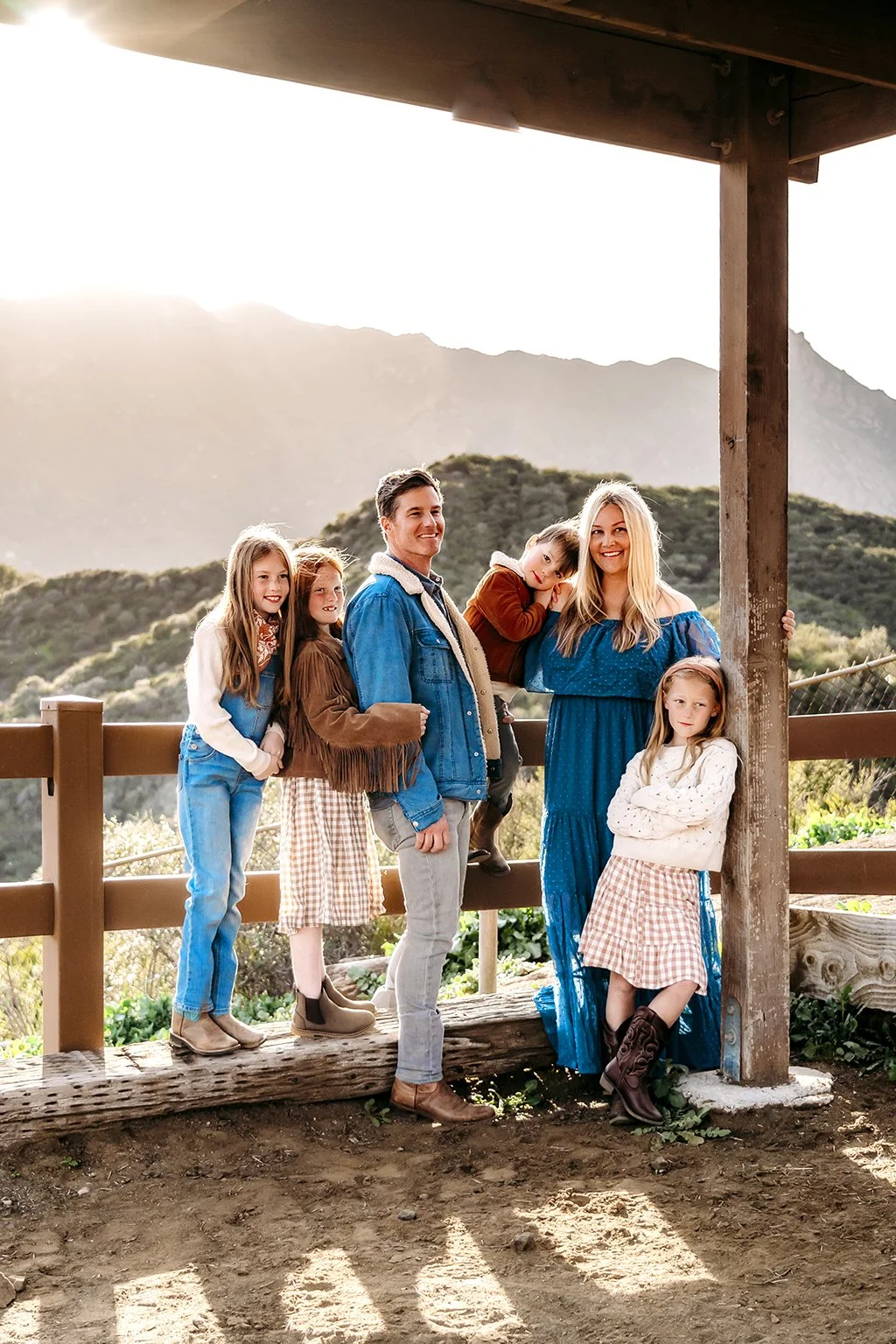 Indiana-InHome-Farmhouse-Family-Photographer (17).jpg