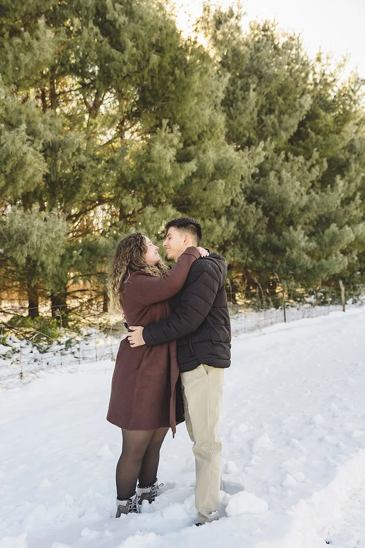 Indiana-Couple-Photographer_Midwest-Winter-Portraits_12.jpg