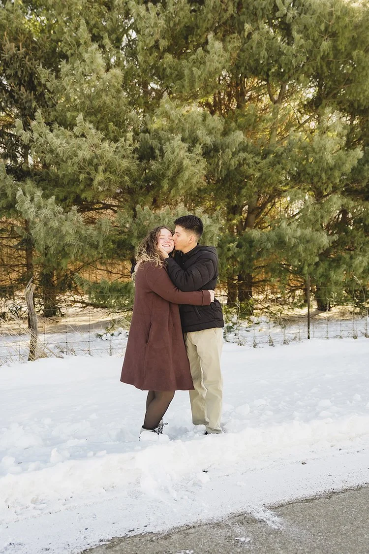 Indiana-Couple-Photographer_Midwest-Winter-Portraits_17.jpg