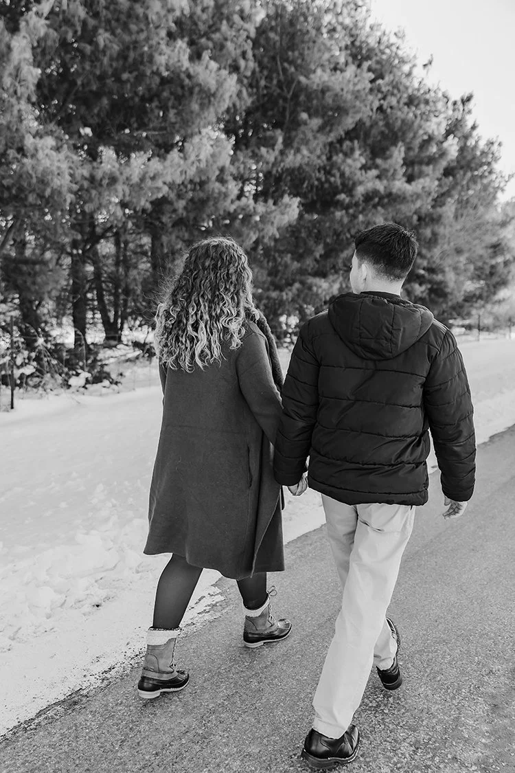 Indiana-Couple-Photographer_Midwest-Winter-Portraits_28.jpg