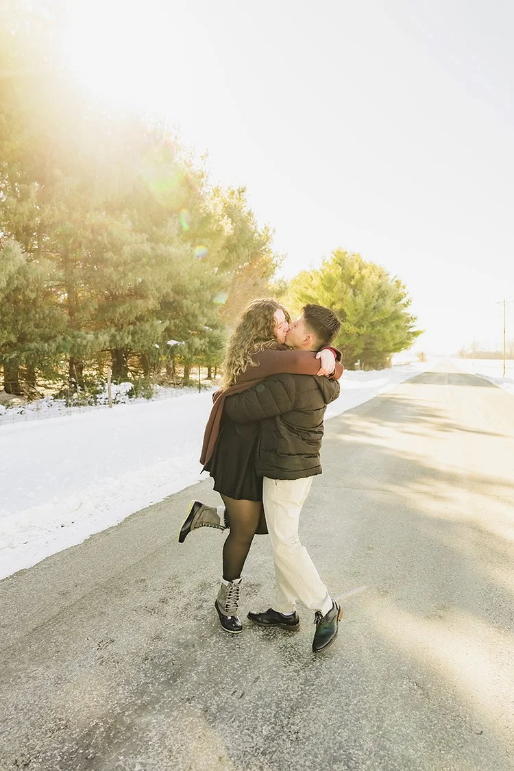 Indiana-Couple-Photographer_Midwest-Winter-Portraits_41.jpg