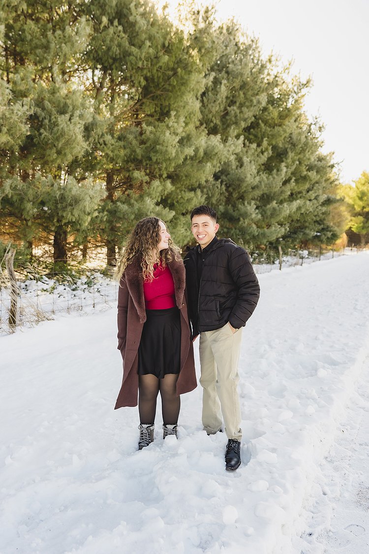 Indiana-Couple-Photographer_Midwest-Winter-Portraits_42.jpg
