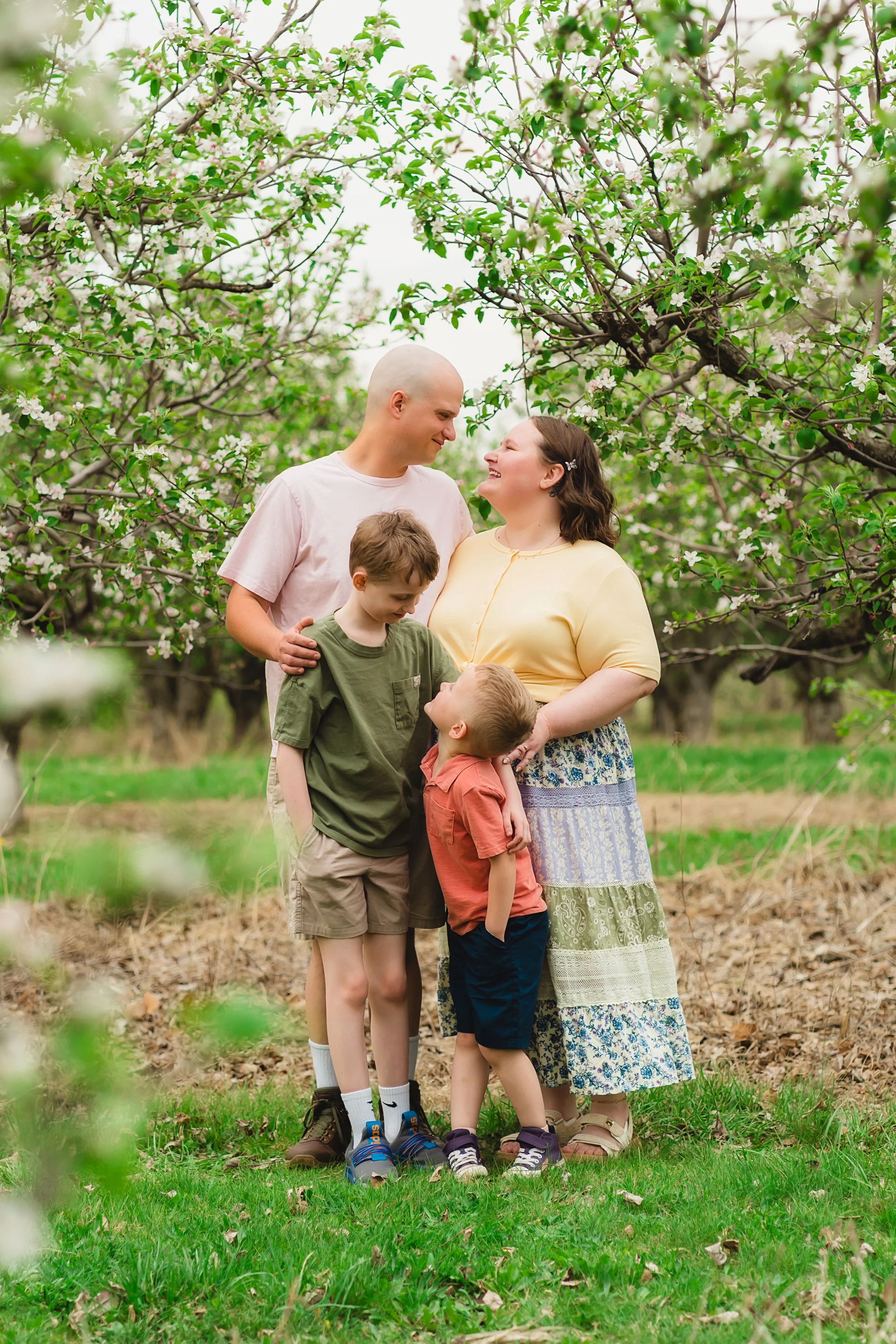 Indiana-Spring-Motherhood-Mini-Sessions-LainiPhoto(30).jpg