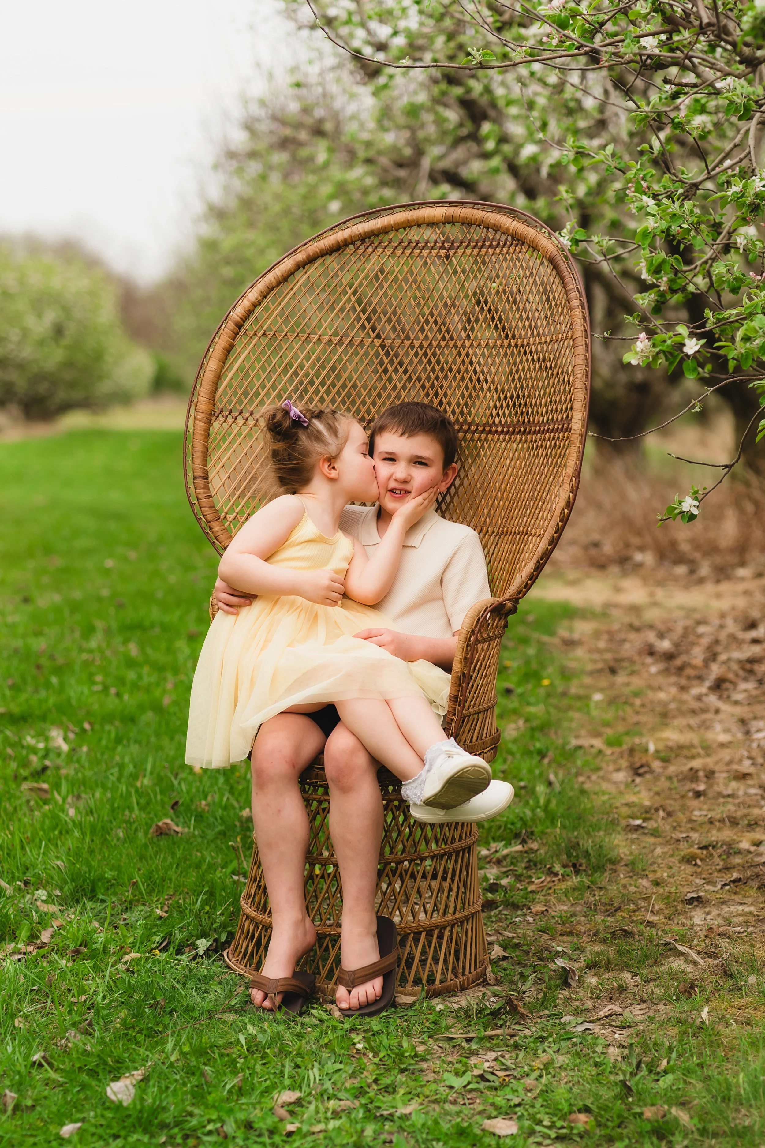 Indiana-Spring-Motherhood-Mini-Sessions-LainiPhoto(51).jpg