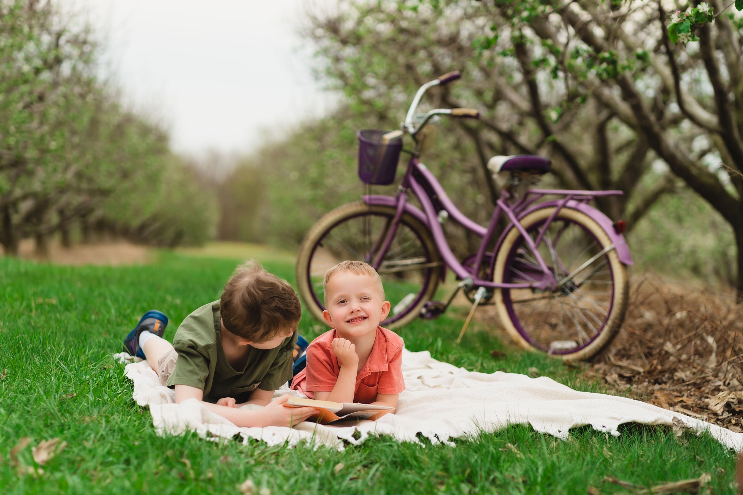 Indiana-Spring-Motherhood-Mini-Sessions-LainiPhoto(21).jpg