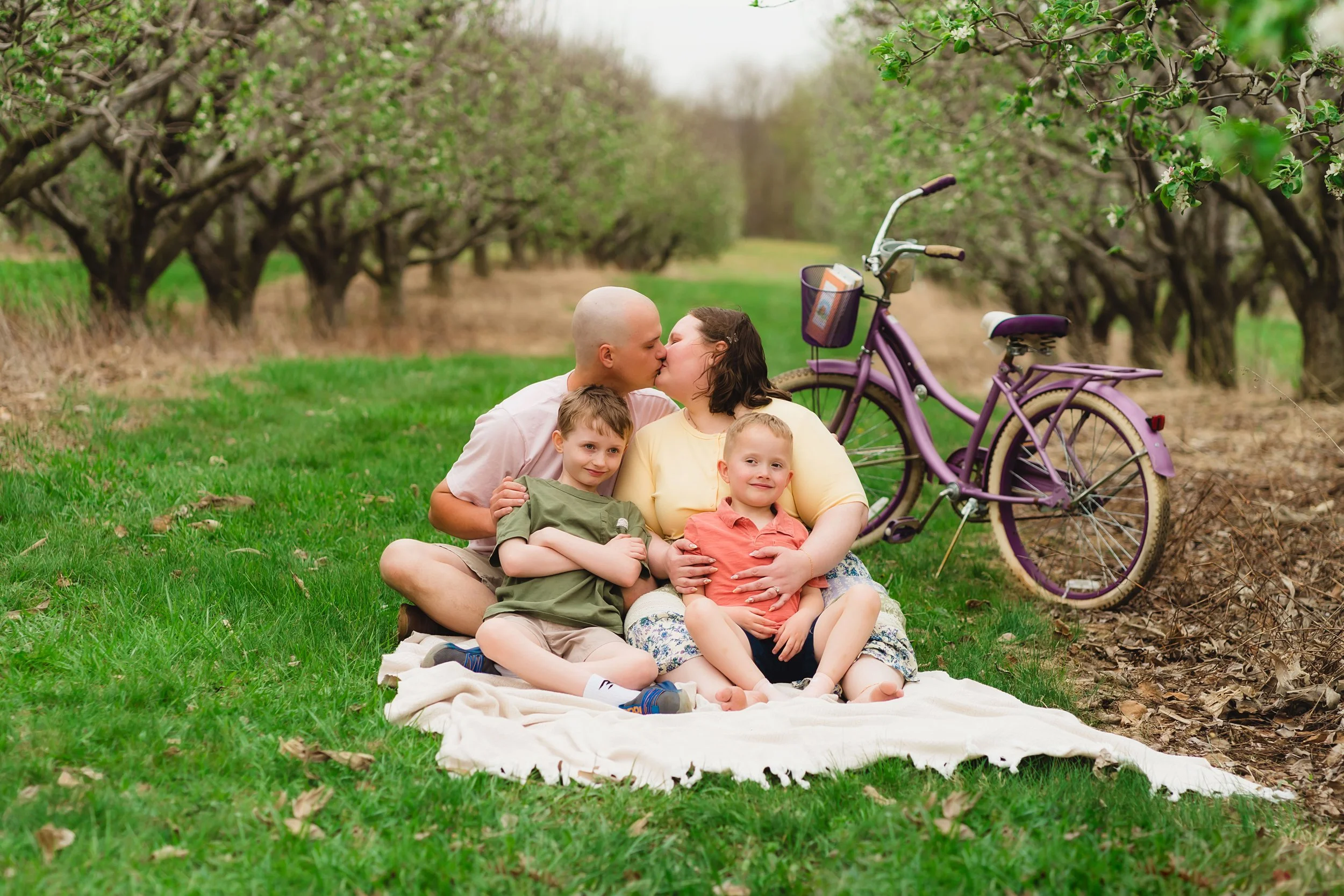 Indiana-Spring-Motherhood-Mini-Sessions-LainiPhoto(18).jpg