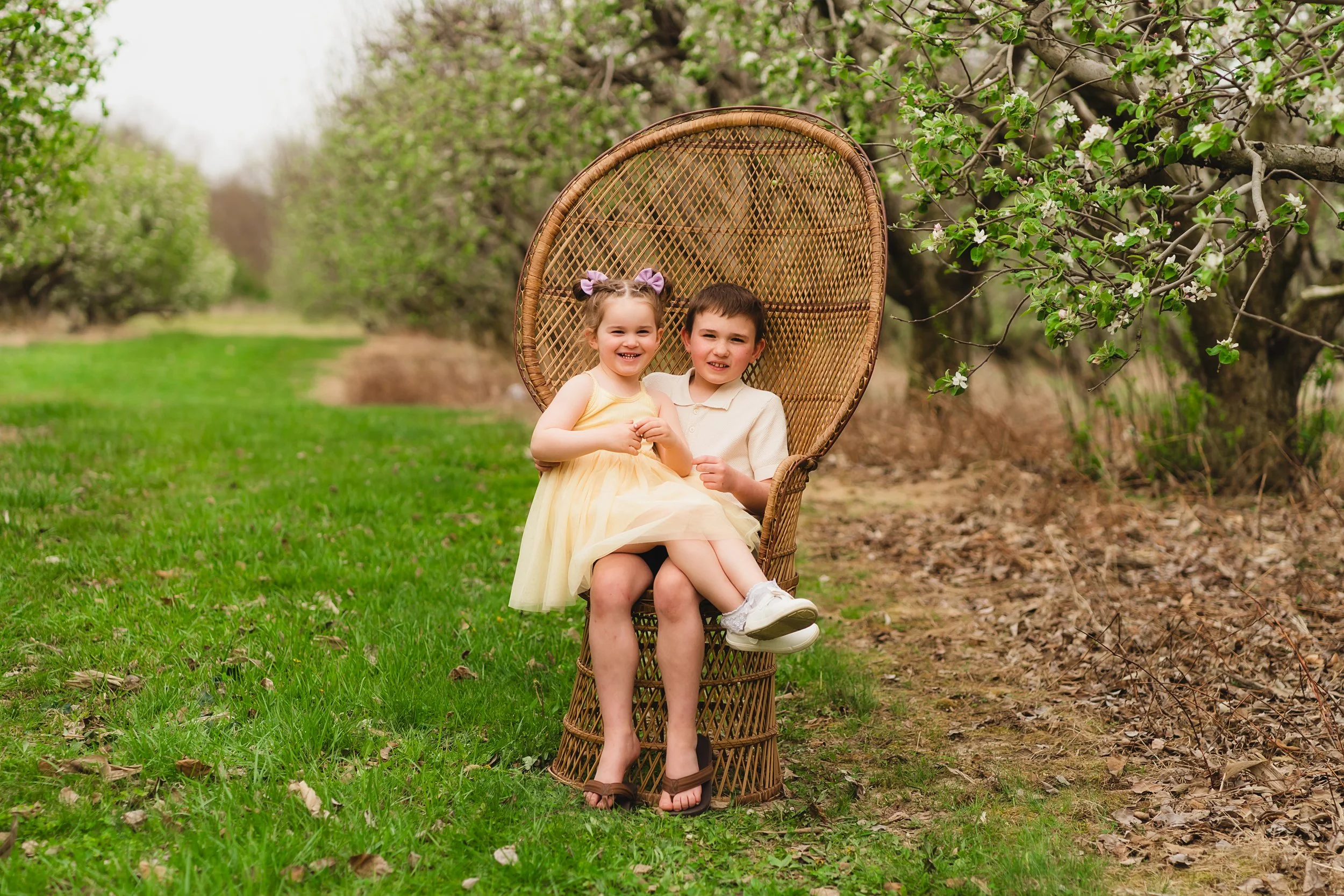 Indiana-Spring-Motherhood-Mini-Sessions-LainiPhoto(37).jpg
