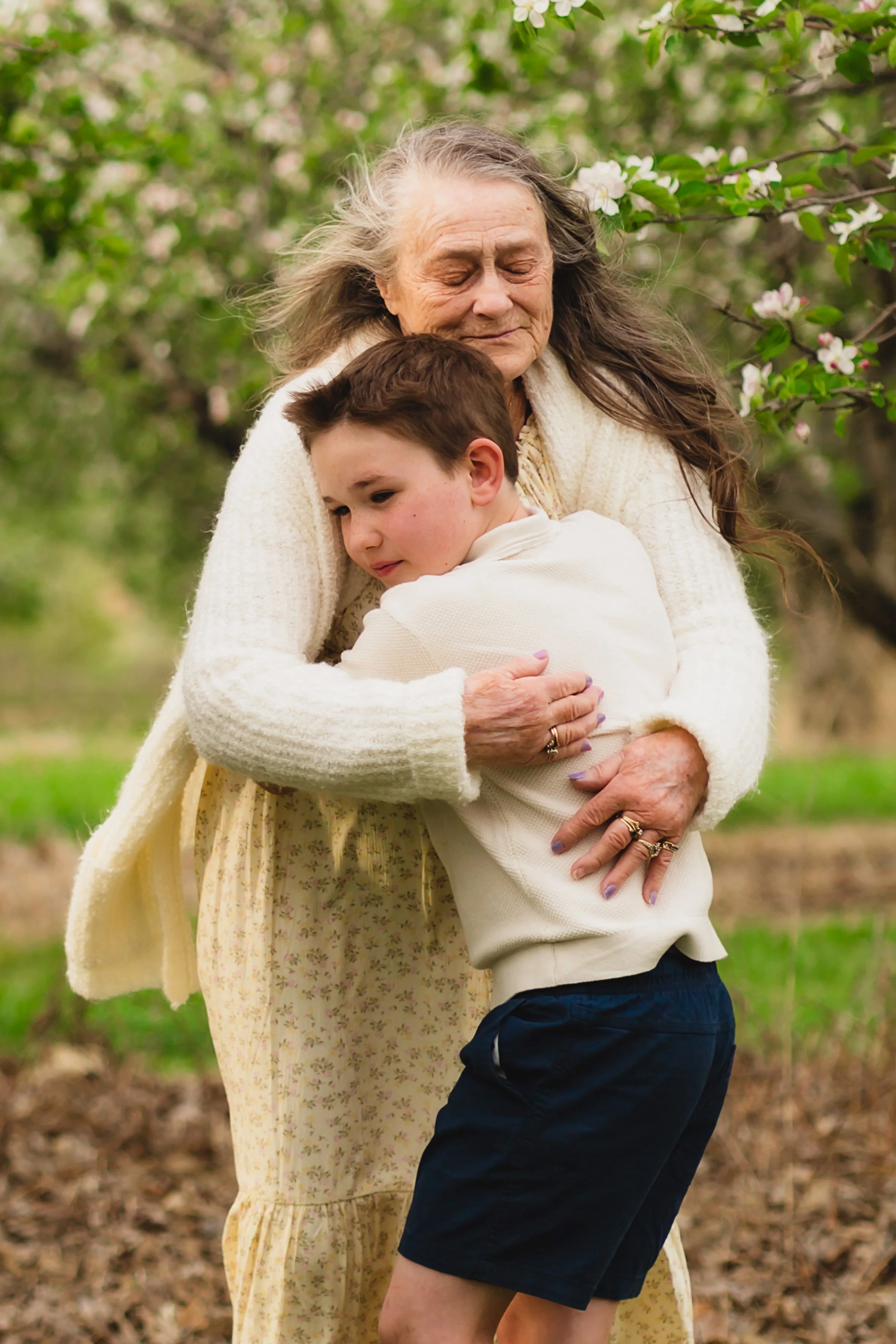 Indiana-Spring-Motherhood-Mini-Sessions-LainiPhoto(55).jpg