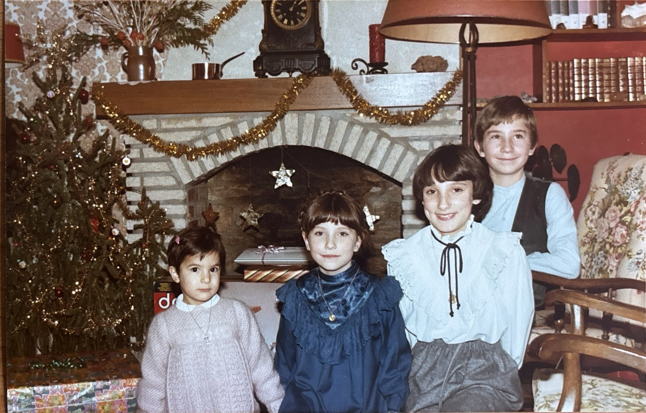 {A Day in Your Life Christmas}: Capturing Holiday Traditions in Photos