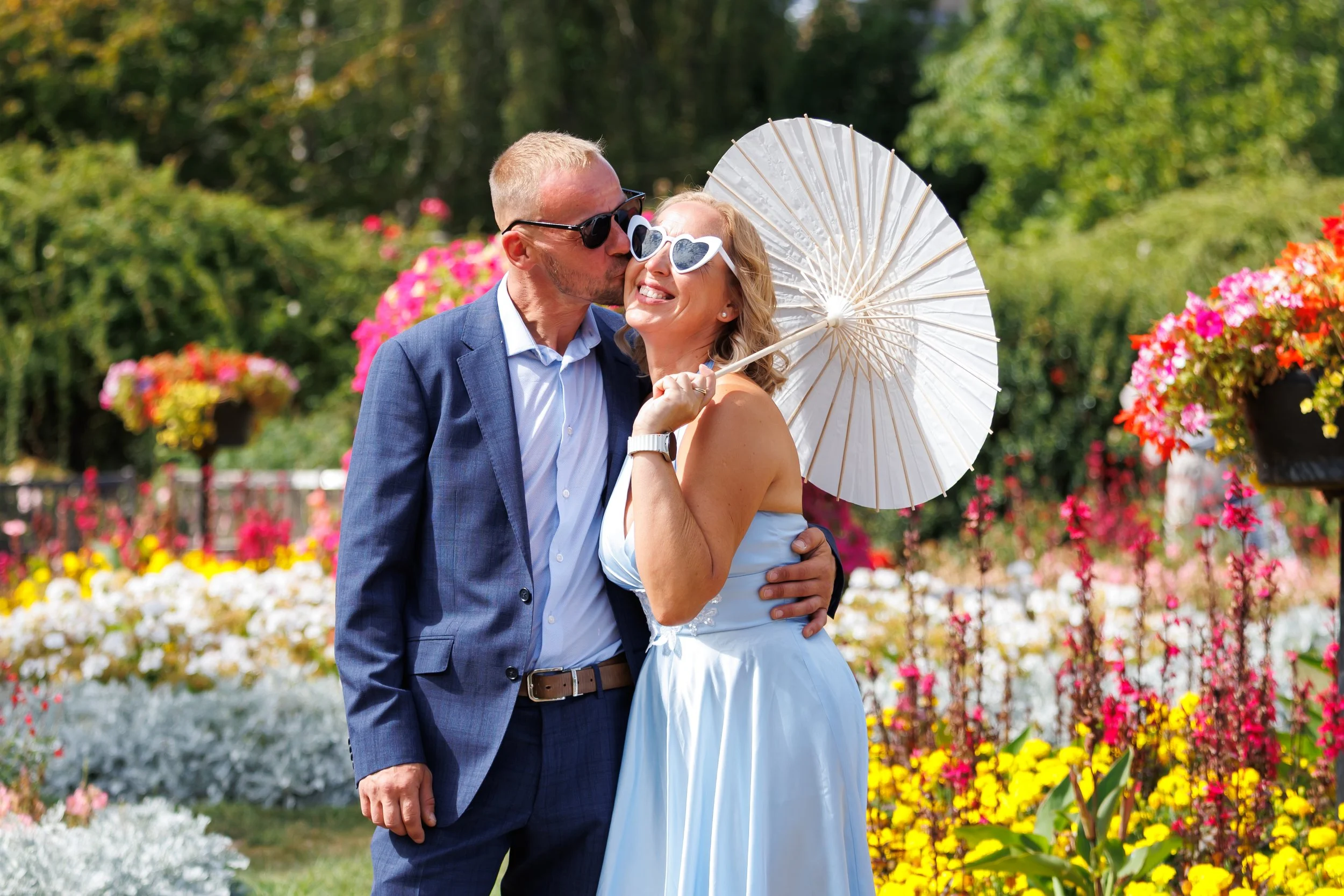 wedding-photography-taunton-somerset-photoshoot-registry-office-vivary-park-photographer-3.jpg