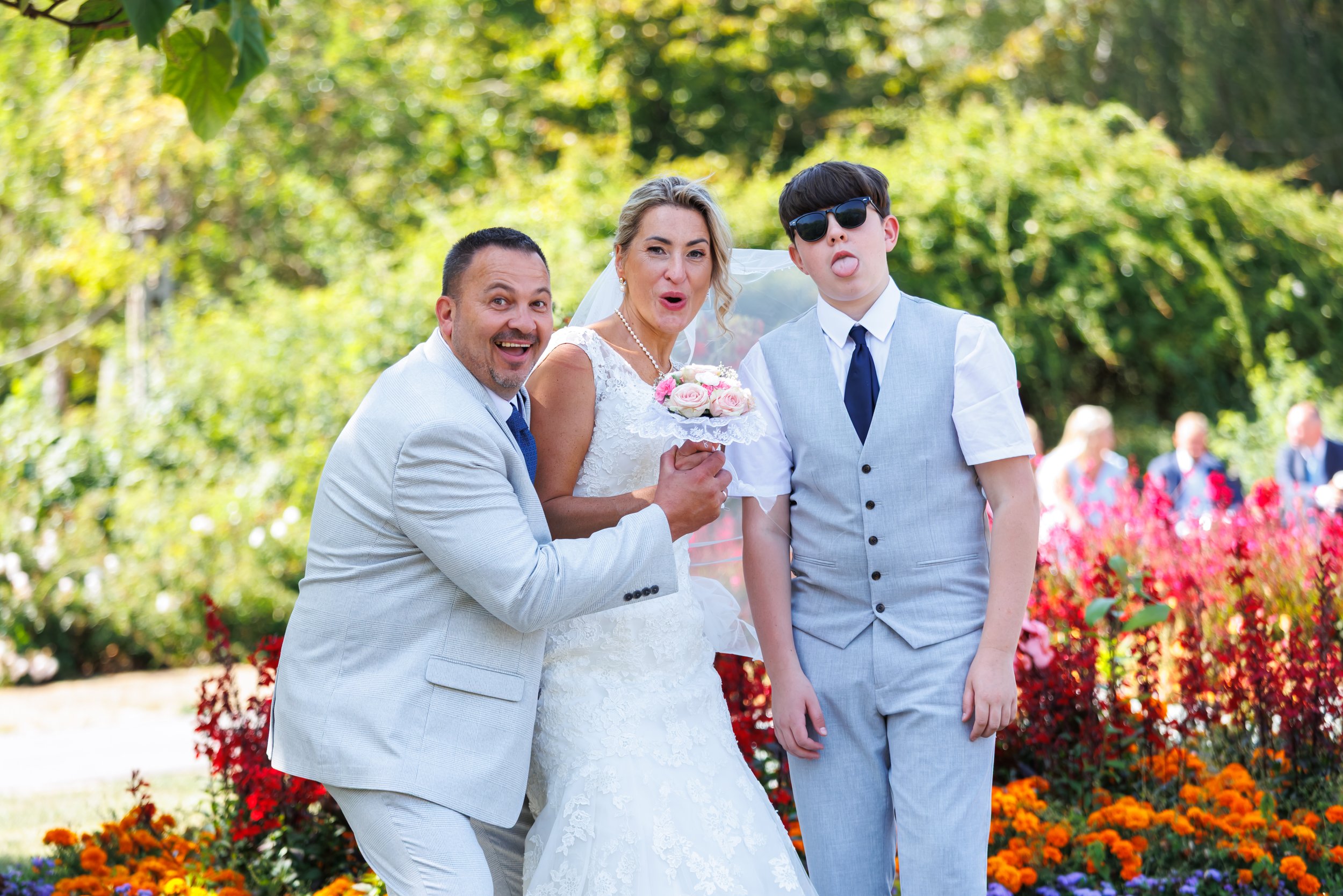 wedding-photography-taunton-somerset-photoshoot-registry-office-vivary-park-photographer-20.jpg