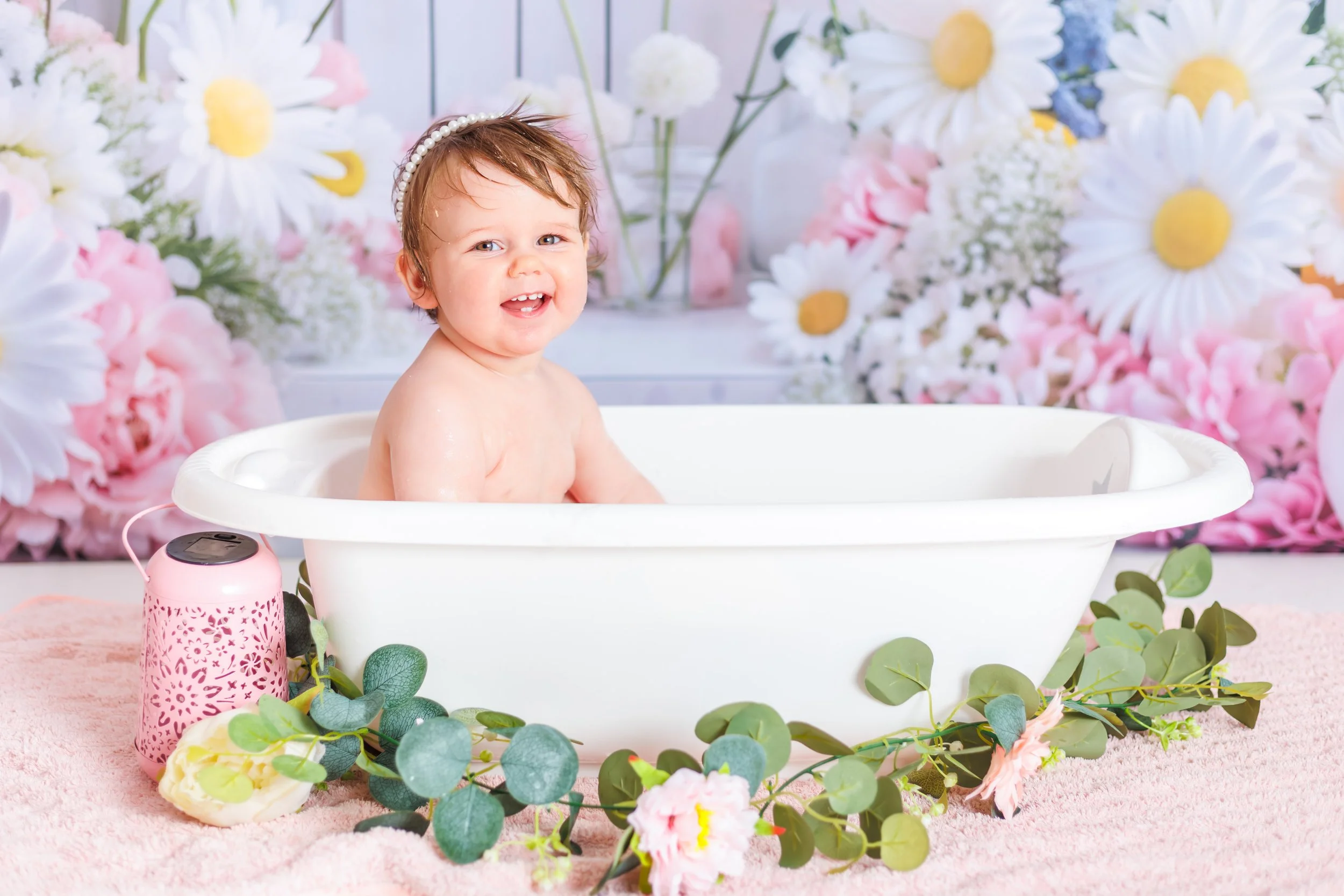 cake-smash-birthday-studio-bridgwater-baby-photographer-9.jpg