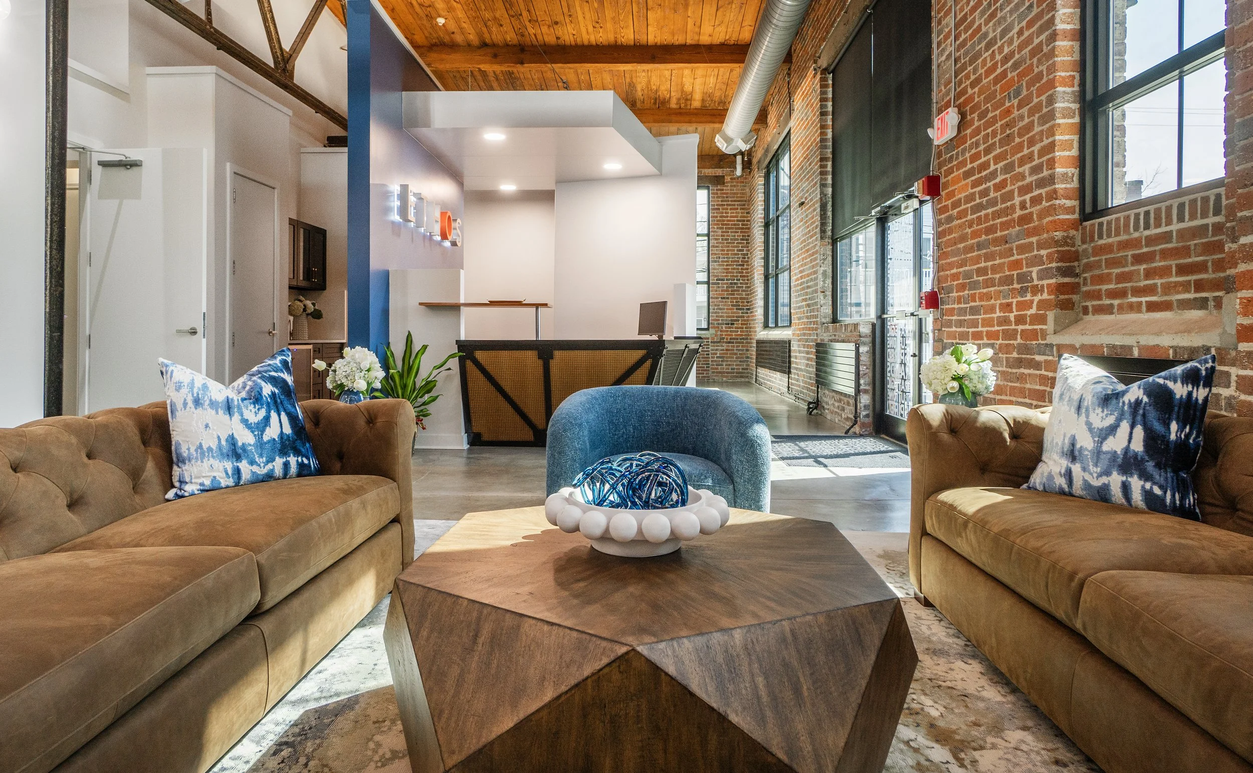 05 Ethos Lobby5 copy.jpeg