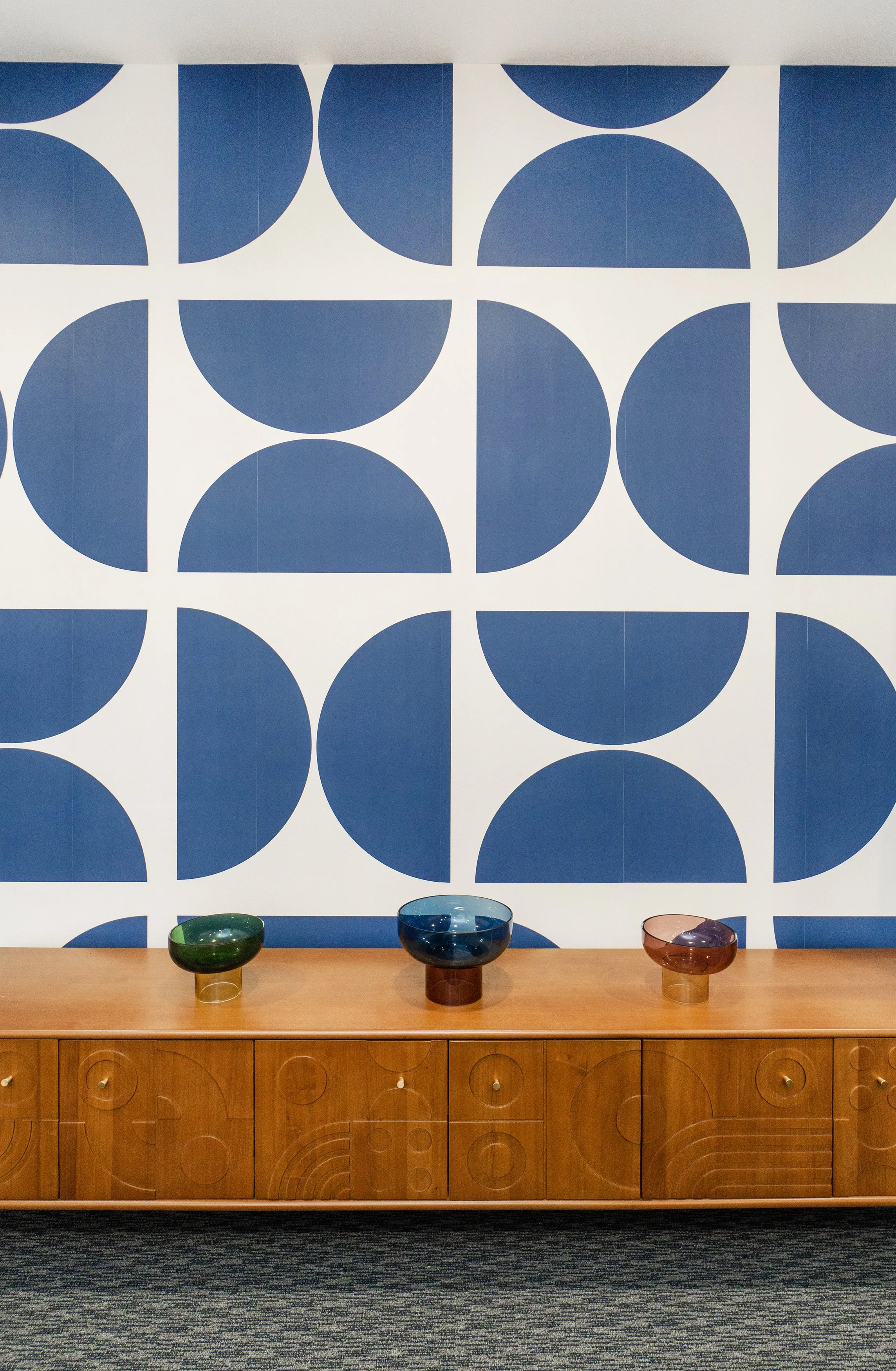 17 Ethos FrontConfRm2 copy.jpeg