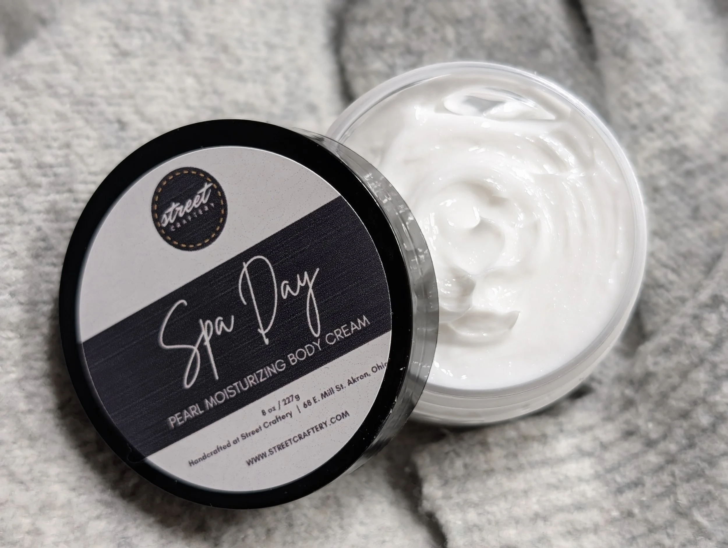 PXL_20251223_201432725.PORTRAIT (1).jpg