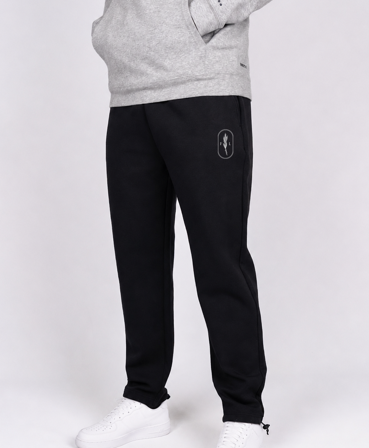 FIVE LOAVES MINISTRIES ROYALKNIT SWEATPANT - ONYX