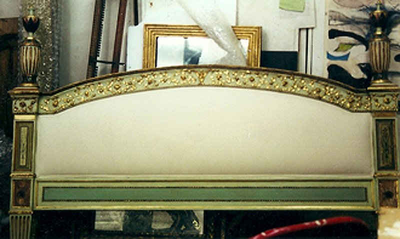 footboard-Italian-painted-bed-reproduction.jpg