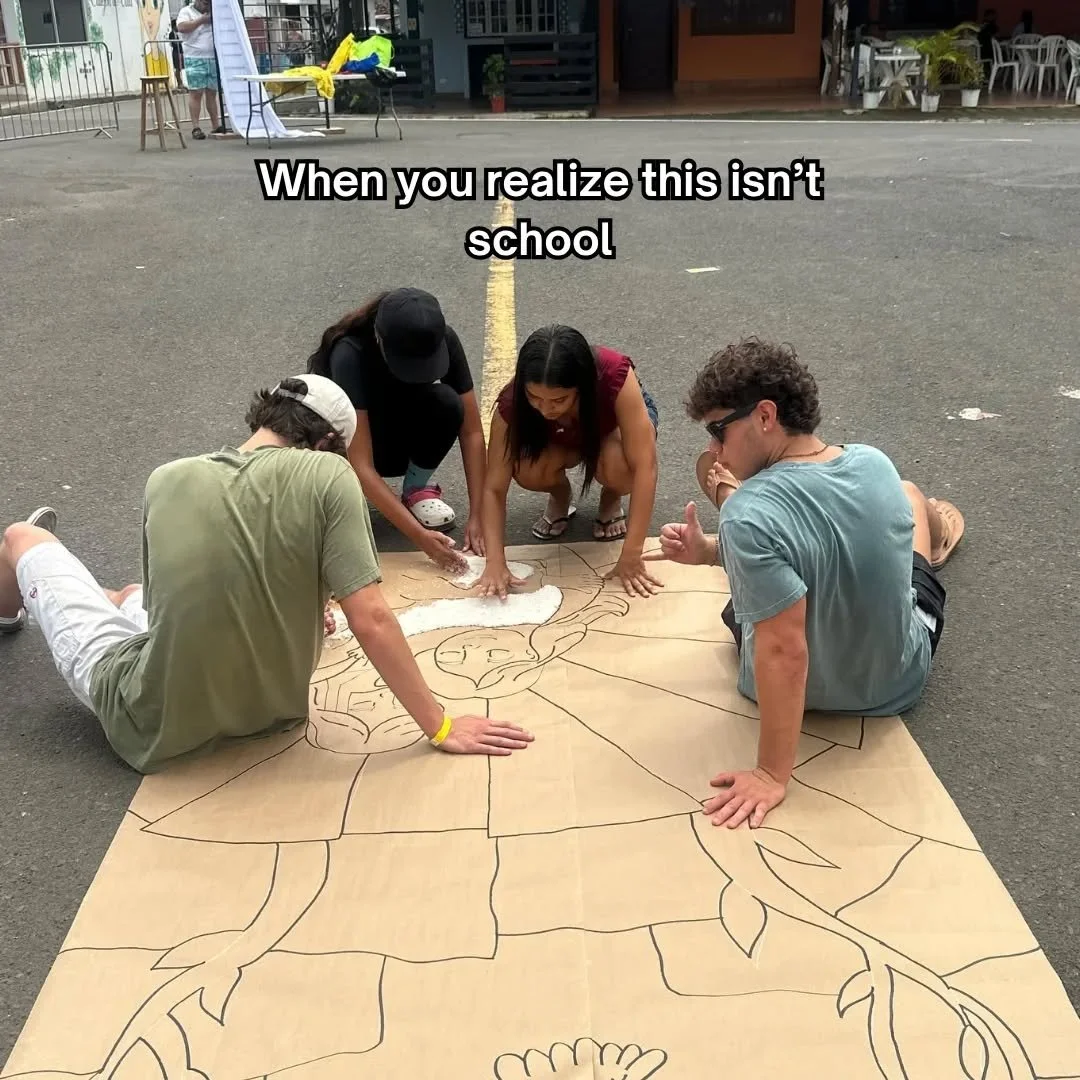This is a sign.It starts as a random moment outside the classroom.And suddenly&hellip; you&rsquo;re actually learning.

Panam&aacute;🇵🇦 
Camp June 2026
Only 25 participants

#travellearning #camp #june2026 #newexperience #panama