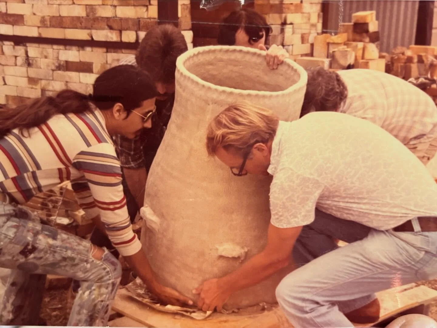 🅣🅗🅡🅞🅦🅑🅐🅒🅚 🅣🅗🅤🅡🅢🅓🅐🅨 
Circa January 1983 at Feats of Clay Pottery. Imagine making a piece SO BIG you gotta get 5 of ya boys to help load it in the kiln. We love the Feats rich history throughout the decades, so stay tuned for more exci