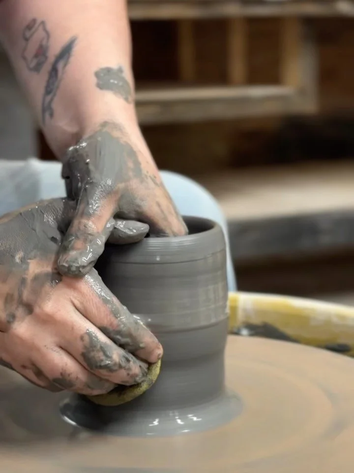 The wheel calls for total focus and often results in clearing your mind. Once you&rsquo;ve fallen into a creative flow state, your mind will transcend into another realm, causing hours to pass in seemingly minutes. Getting lost in time allows your mi