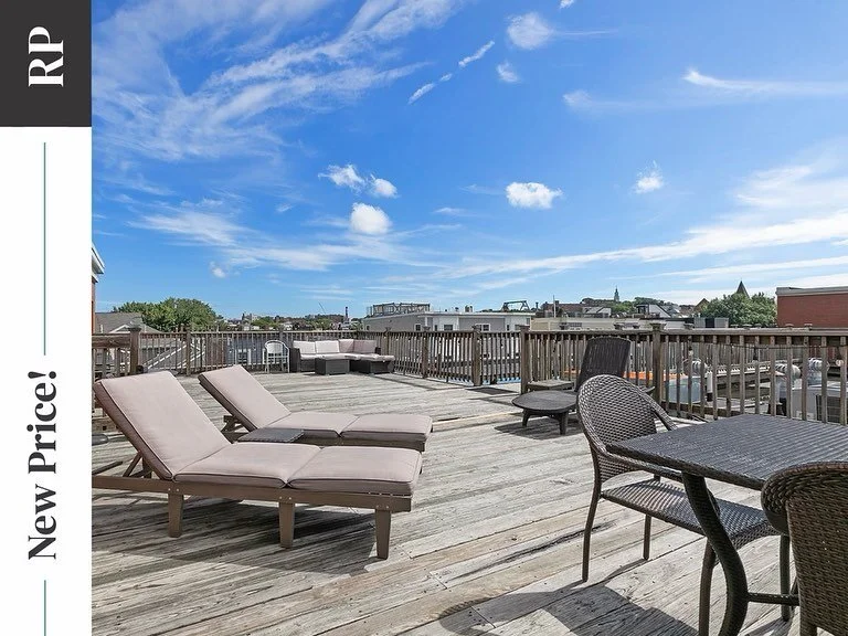 PRICE DROP 🚨 152 Old Colony Ave. &middot; Southie 

We&rsquo;ve got TWO open houses this week, WEDNESDAY &amp; SATURDAY, and a brand new price for this awesome two bed condo in Southie

nearby favorites:
🍺 @castleislandbeer
🥧 @tattebakery 
🧗 @rsc
