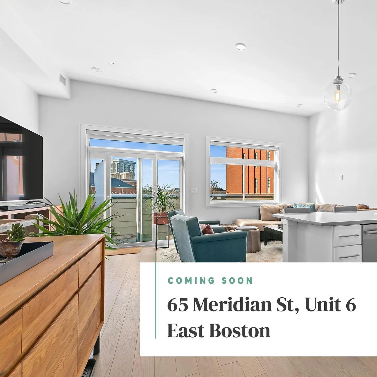 COMING SOON ⚡ 65 Meridian St, Unit 6 &middot; East Boston

RARE FIND 💎 duplex penthouse in an elevator building just one T stop from downtown Boston 🚇

This sun-drenched, two-floor unit boasts extra tall ceilings + oversized windows and features 3 