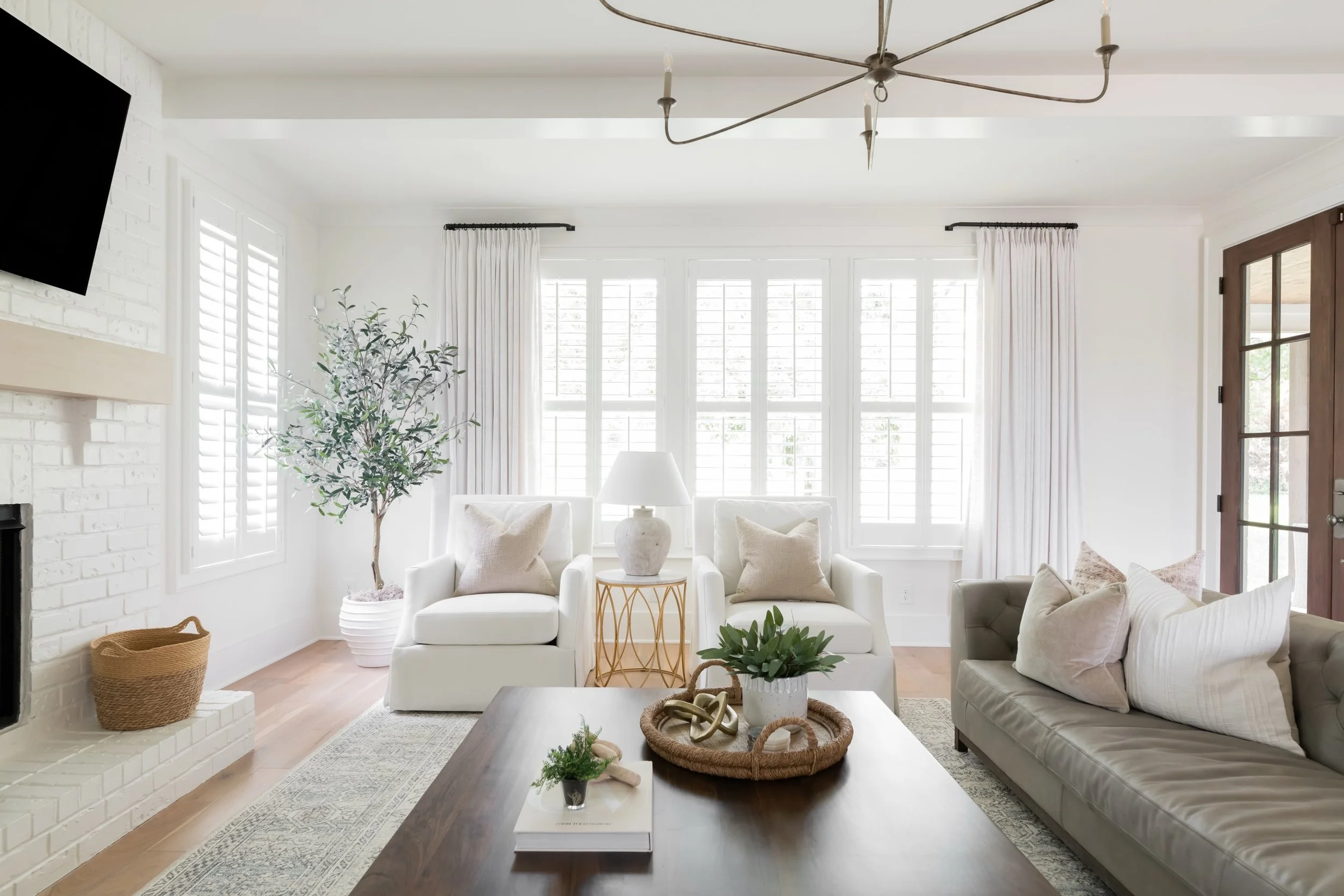 It&rsquo;s always fun seeing a project go from a drawing on a screen to a room you can actually walk into.

There&rsquo;s a lot that happens between these two photos, but getting to see it all come together is my favorite part 🤍