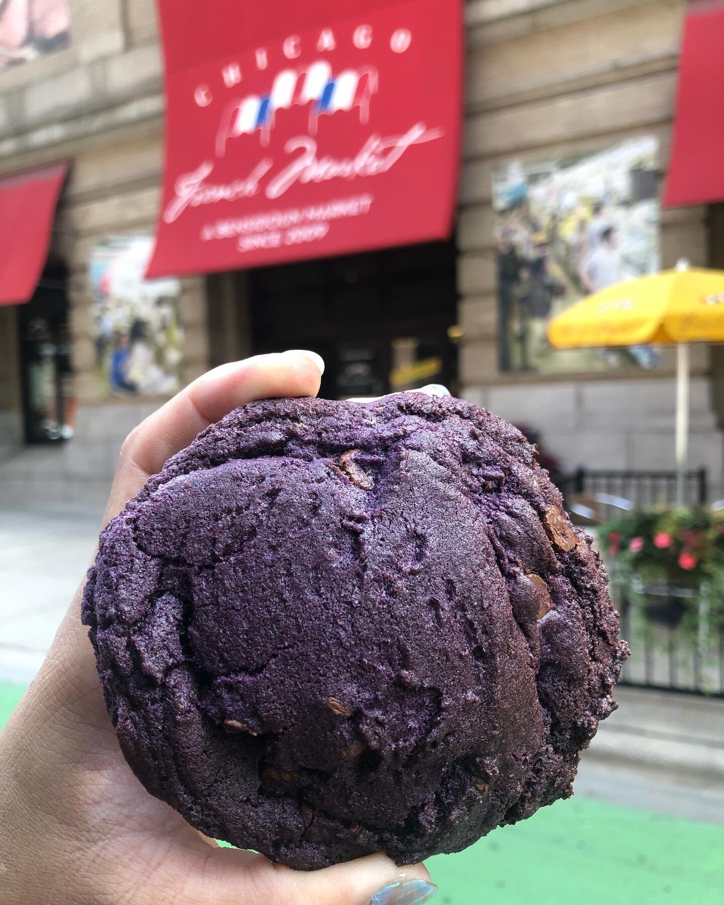 Happy Monday gang! I hope you all enjoyed your weekend.

Stop by the @chifrenchmarket this week to get your Filipino food fix. We open at 9am for some breakfast and 11am for lunch. Derrick will be slinging eats including his Ube chocolate chip cookie