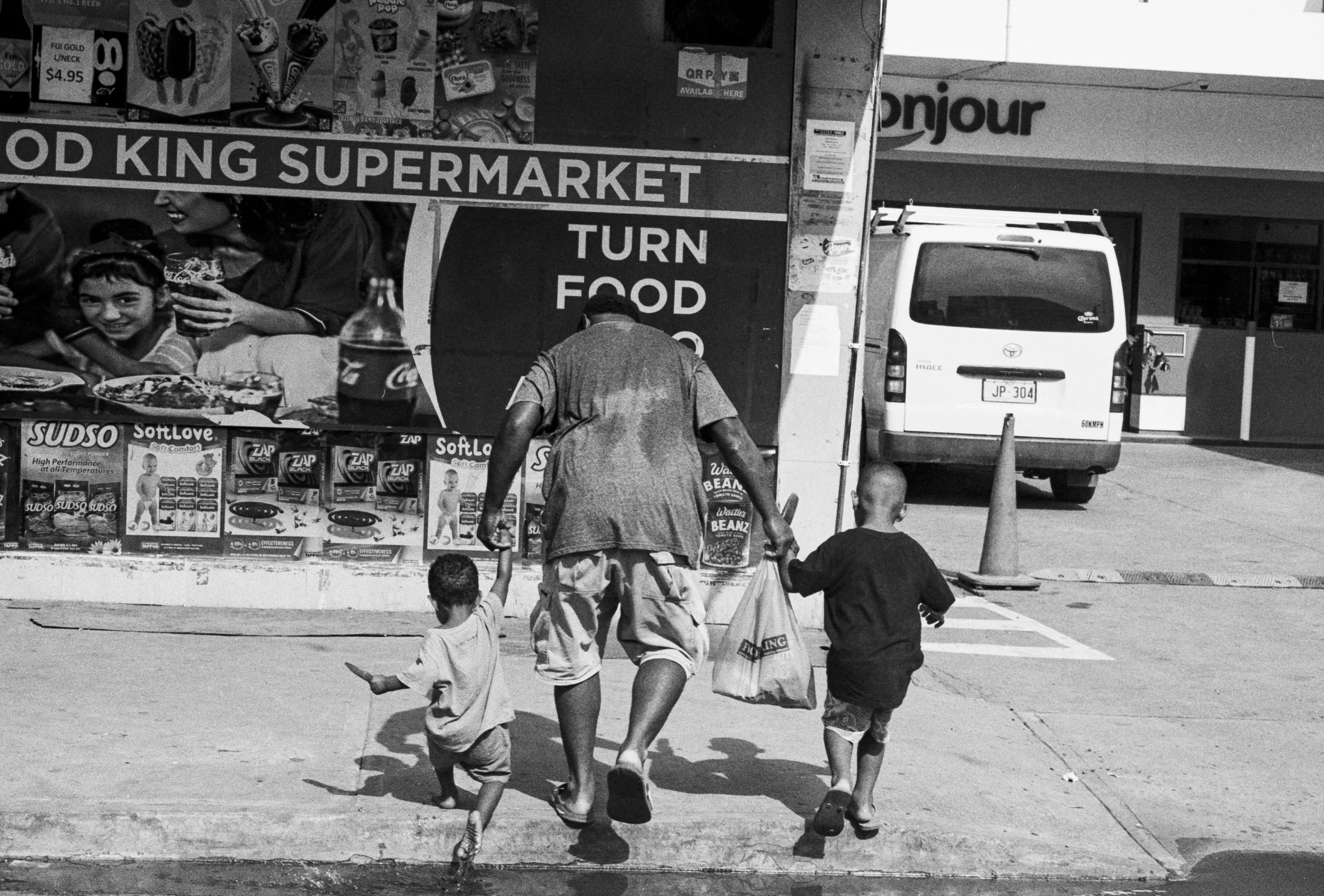 FIJI_B&W-10.jpg