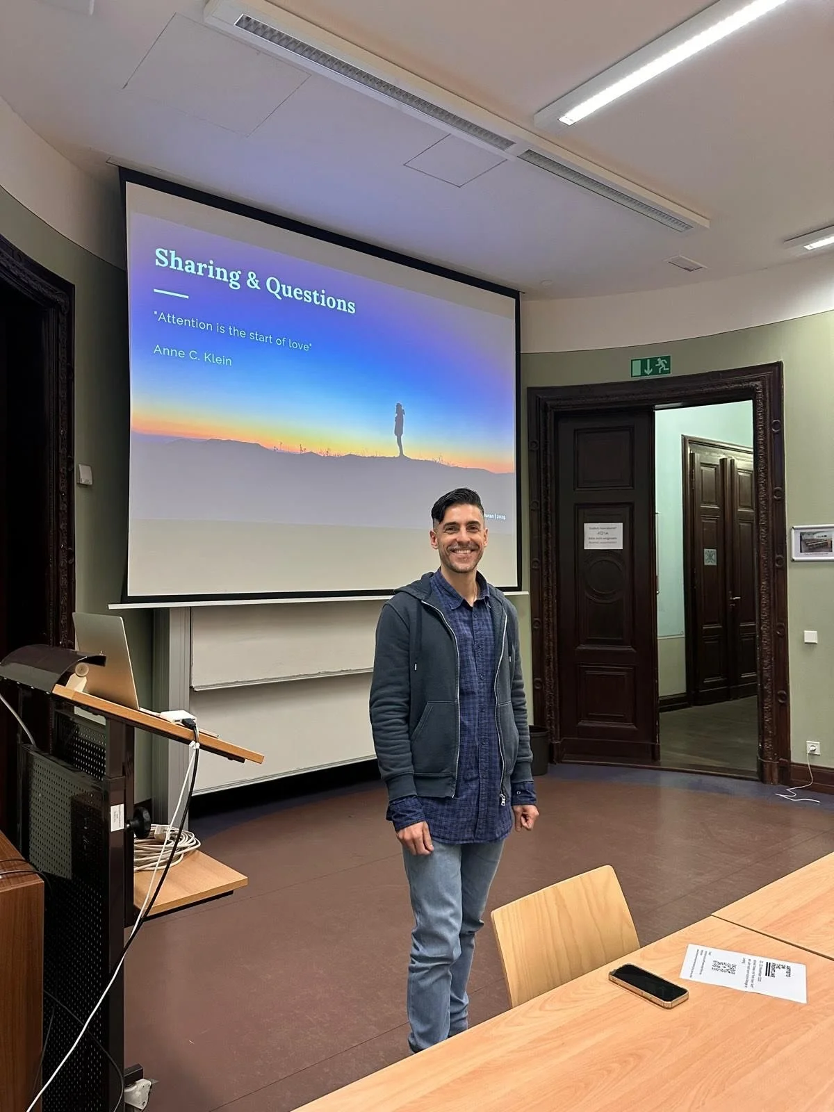 Yesterday I was a guest lecturer at Leipzig University @unileipzig where I was invited by professor Jowita Kramer to talk about the parallels between psychotherapy and Buddhist practice. It was such a pleasure to talk about two of my biggest passions