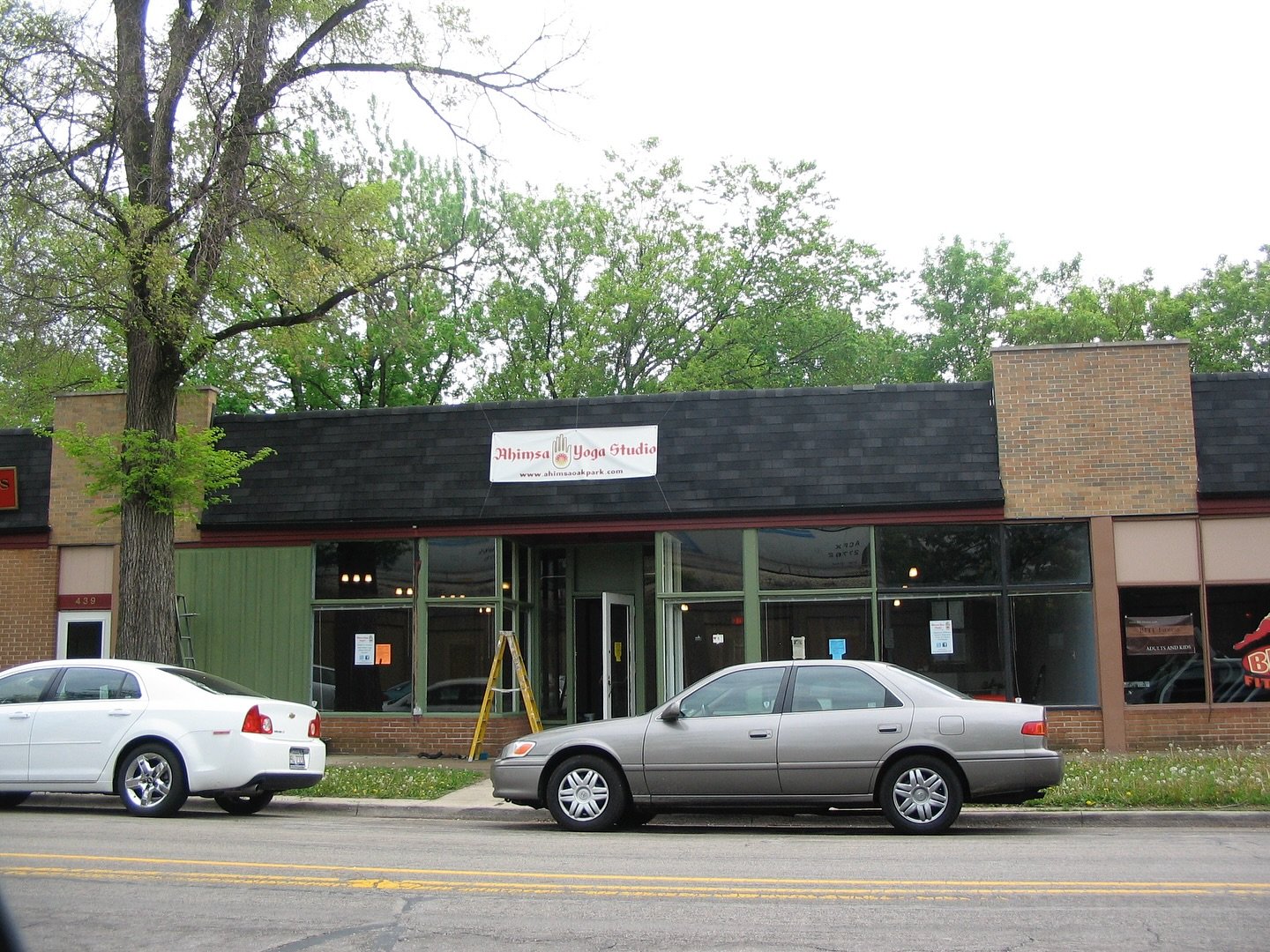 Happy 1️⃣4️⃣th Birthday Ahimsa Yoga Studio 🎉 ! Yesterday was technically our birthday, but we didn&rsquo;t want to steal any thunder from Memorial Day. Here are some throwback photos  of the Oak Park studio from May 2️⃣0️⃣1️⃣1️⃣. We invite you to re