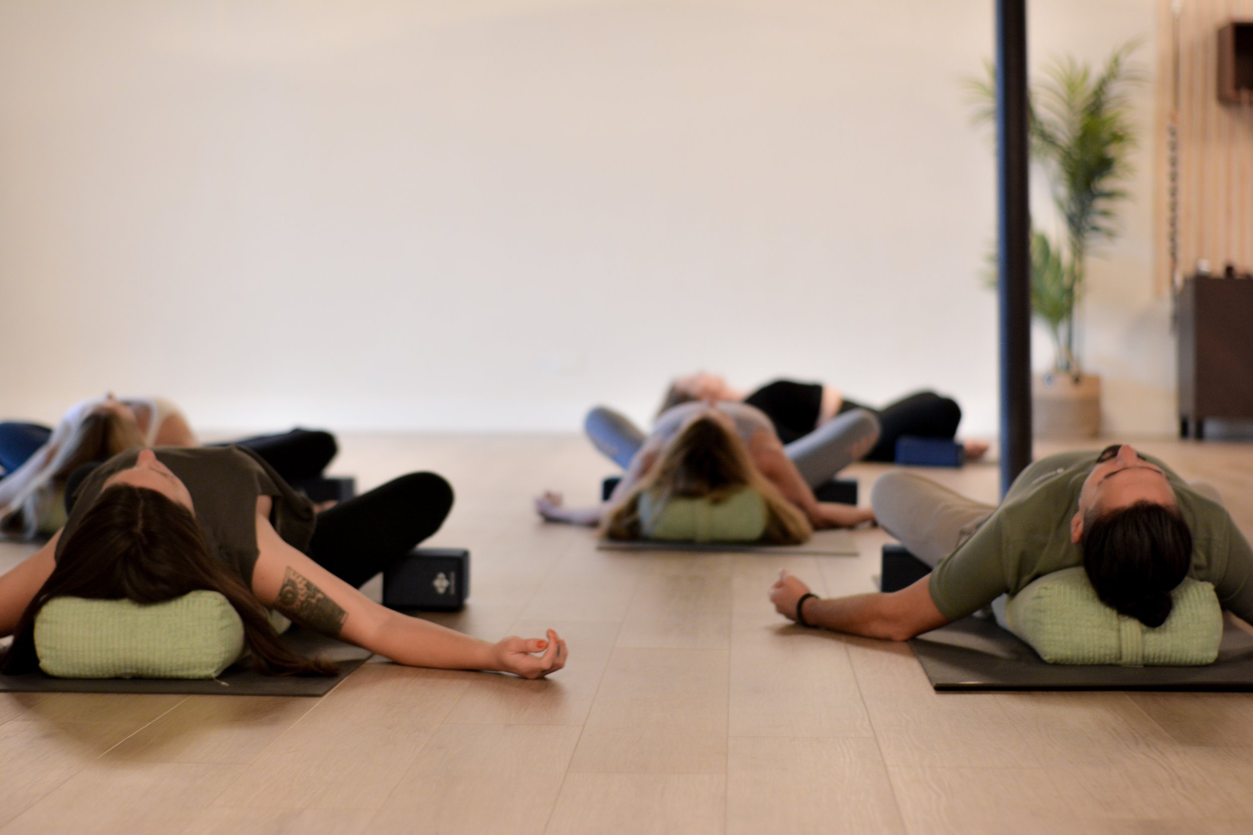 Yoga for beginners – the Yoga Essentials Masterclass, Radiant