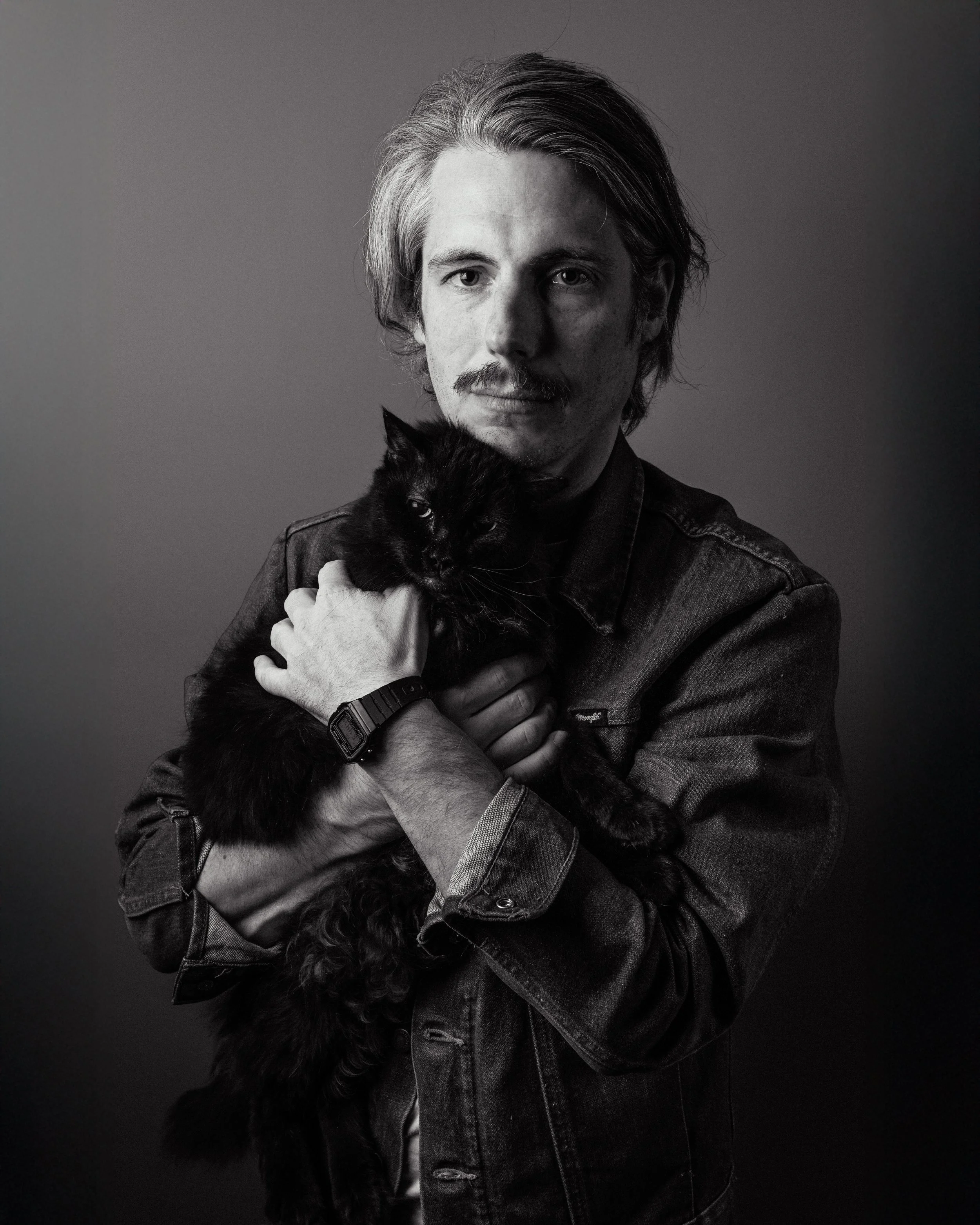 12.11.25 Collin Philipps Portraits - 4x6 Crop-2.jpg