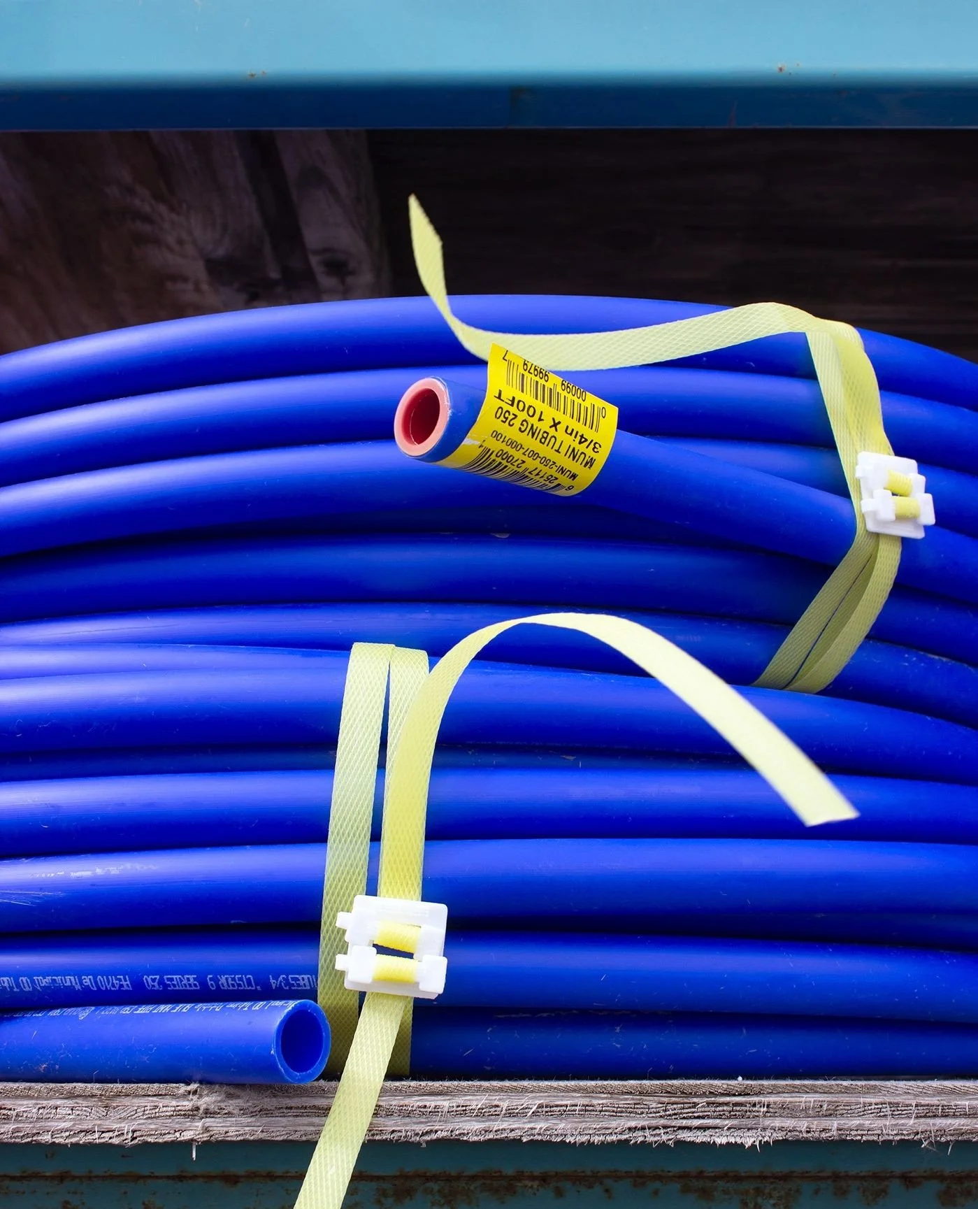 Watermain under the street ➡️ water coming out of your tap.⁠
⁠
Polyethylene tubing is one of the components that can help make that connection, carrying potable water from the main to homes and commercial buildings in municipalities where it's an app