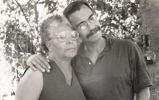 Ruth e o filho Joaquim Botelho em 1999
