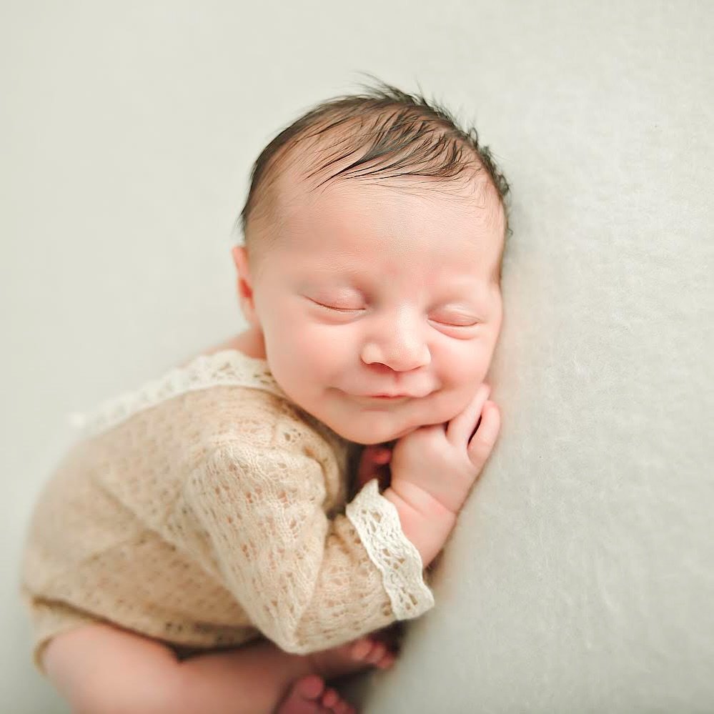 Her smiles were the best. 

#newbornsmilesarethebest #newbornphotography #studionewborn #buffalony #buffalobabies #buffalonewborns #bestnewbornphotographer #newbornart #newbornsession #babyphotographer #newbornposing #newborn #buffalonewbornphotograp
