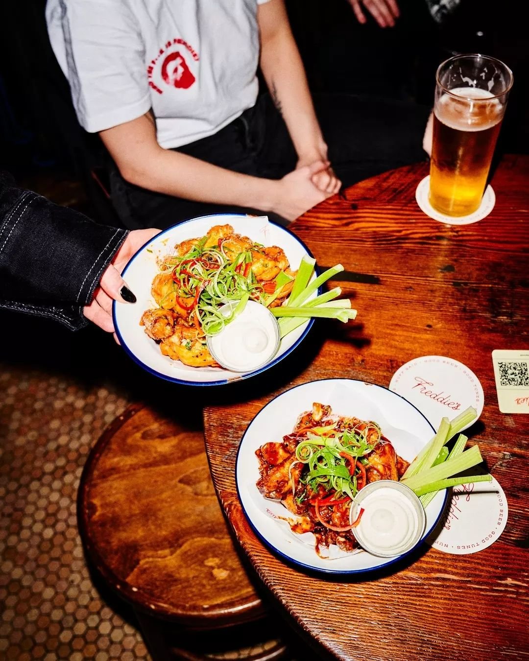 DOLLA WING MONDAYS Y'ALL! Your choice of hot sauce, BBQ or Alabama white sauce. Served with celery &amp; blue cheese dip 🤤🔥

Coming at ya from 12pm every Monday!