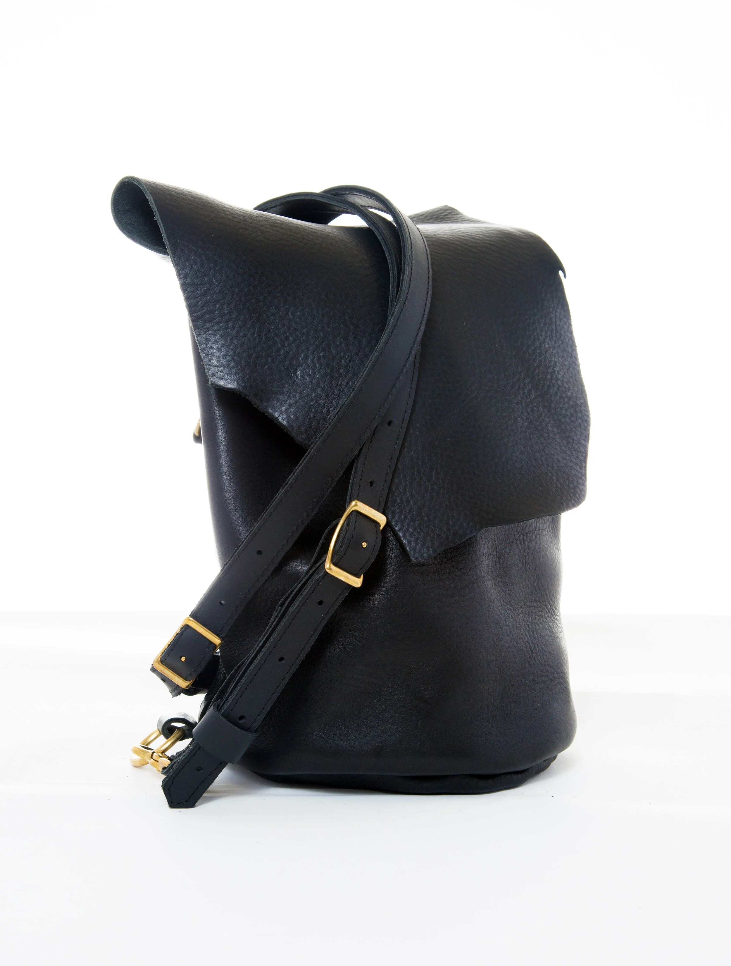 c. black bucket - front.jpg