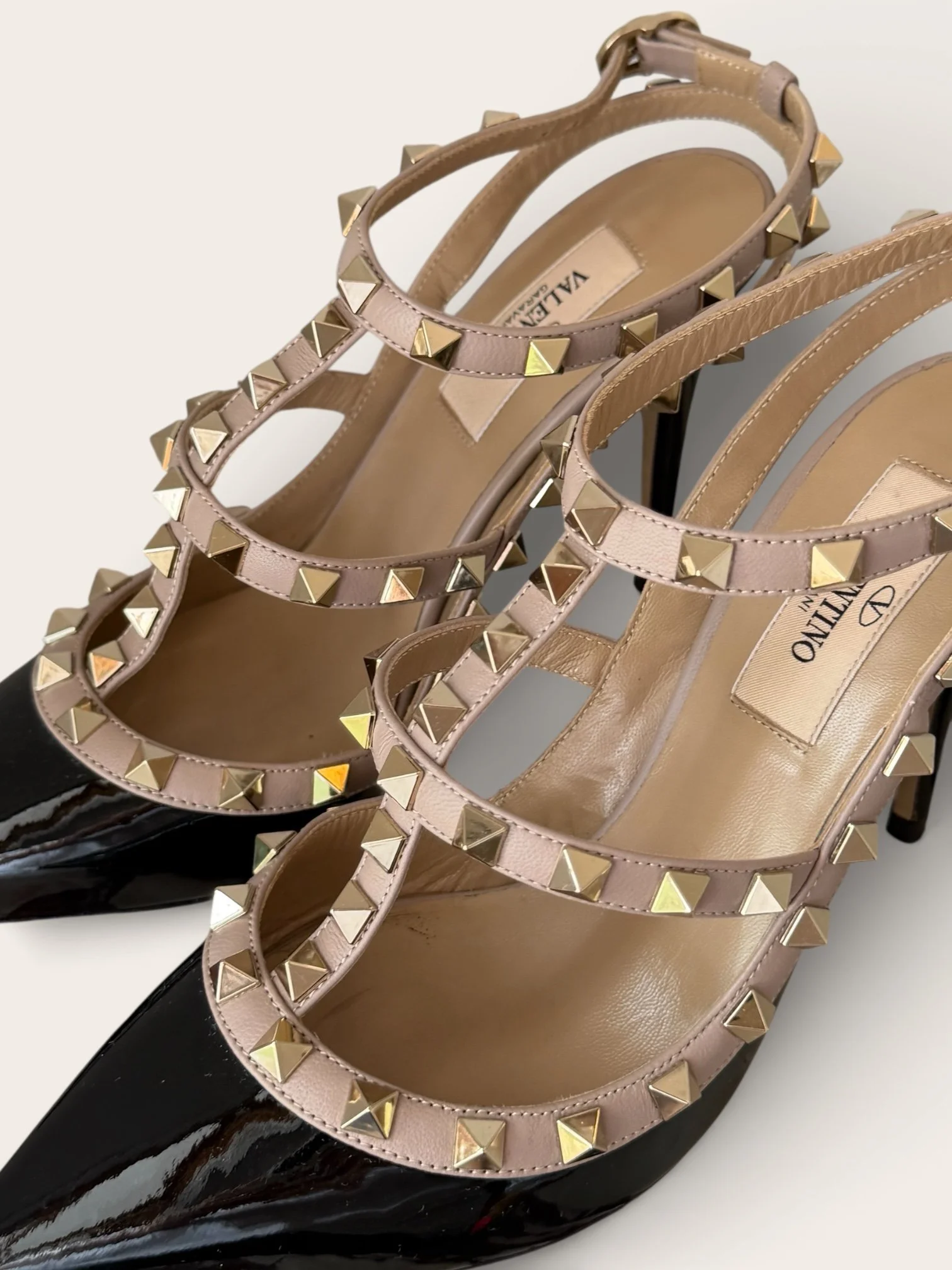 consignment Valentino shoes