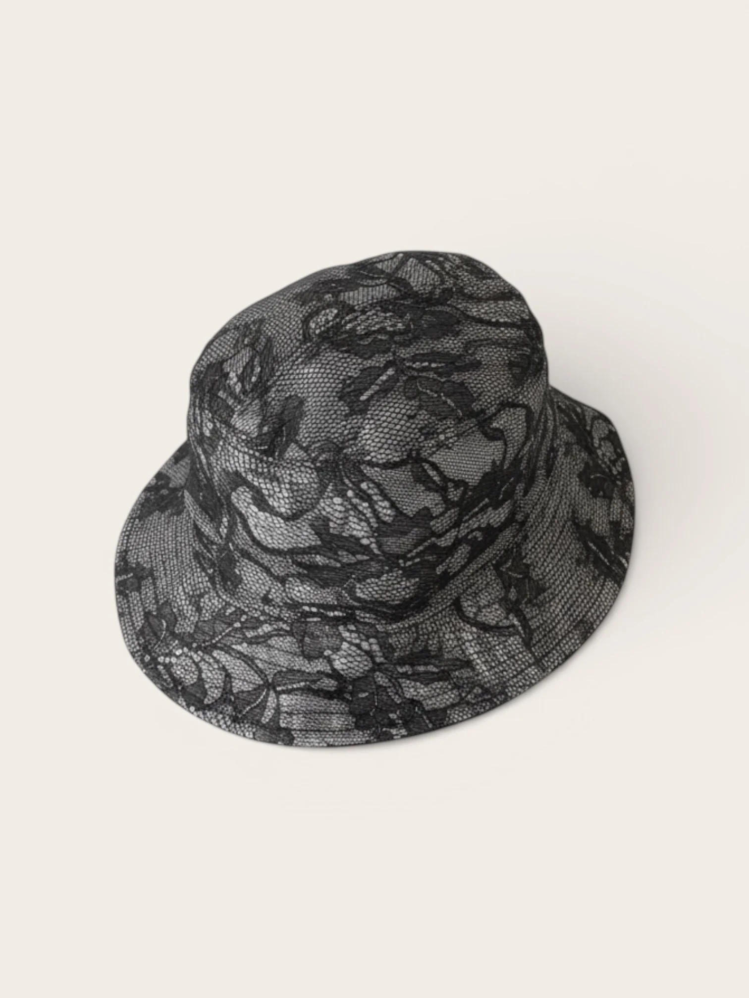 Valentio Black Bucket Hat