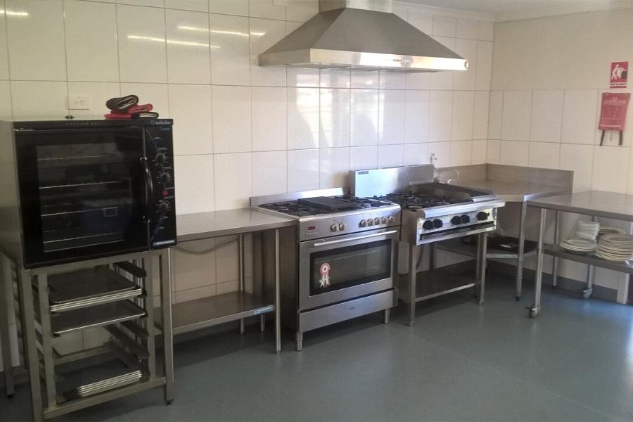 commercial-kitchen-hire-900x600.jpg